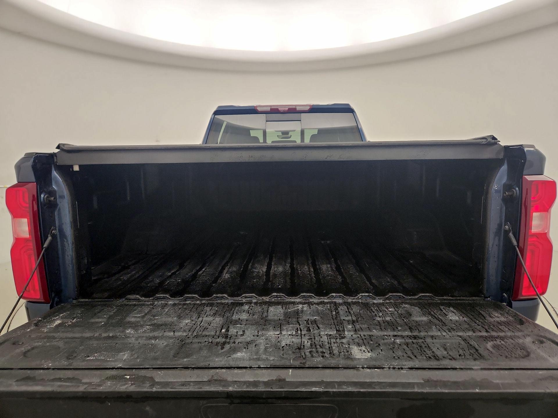Thumbnail: 2020 Chevrolet Silverado 3500 - 20