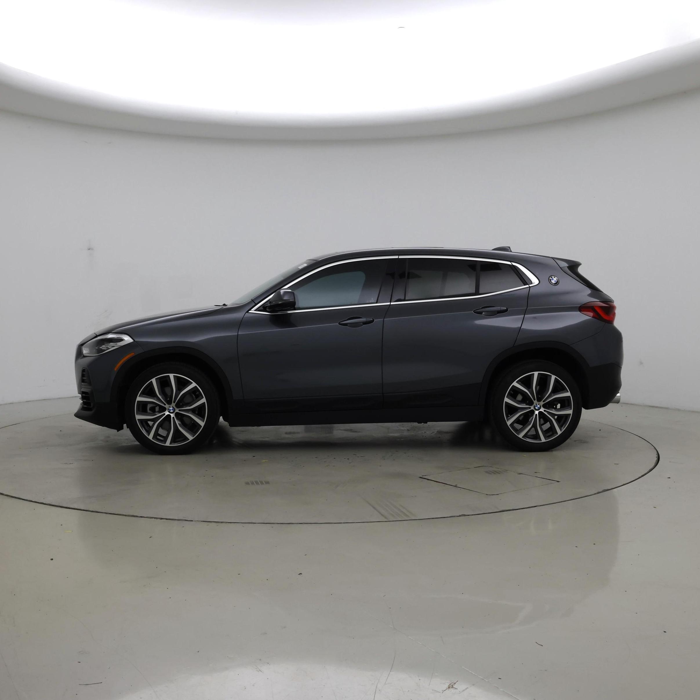 Thumbnail: 2022 BMW X2 - 3