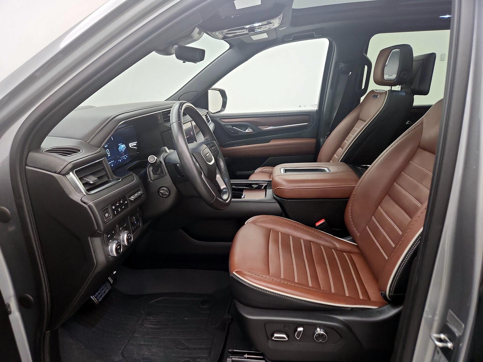 Thumbnail: 2023 GMC Yukon XL - 11