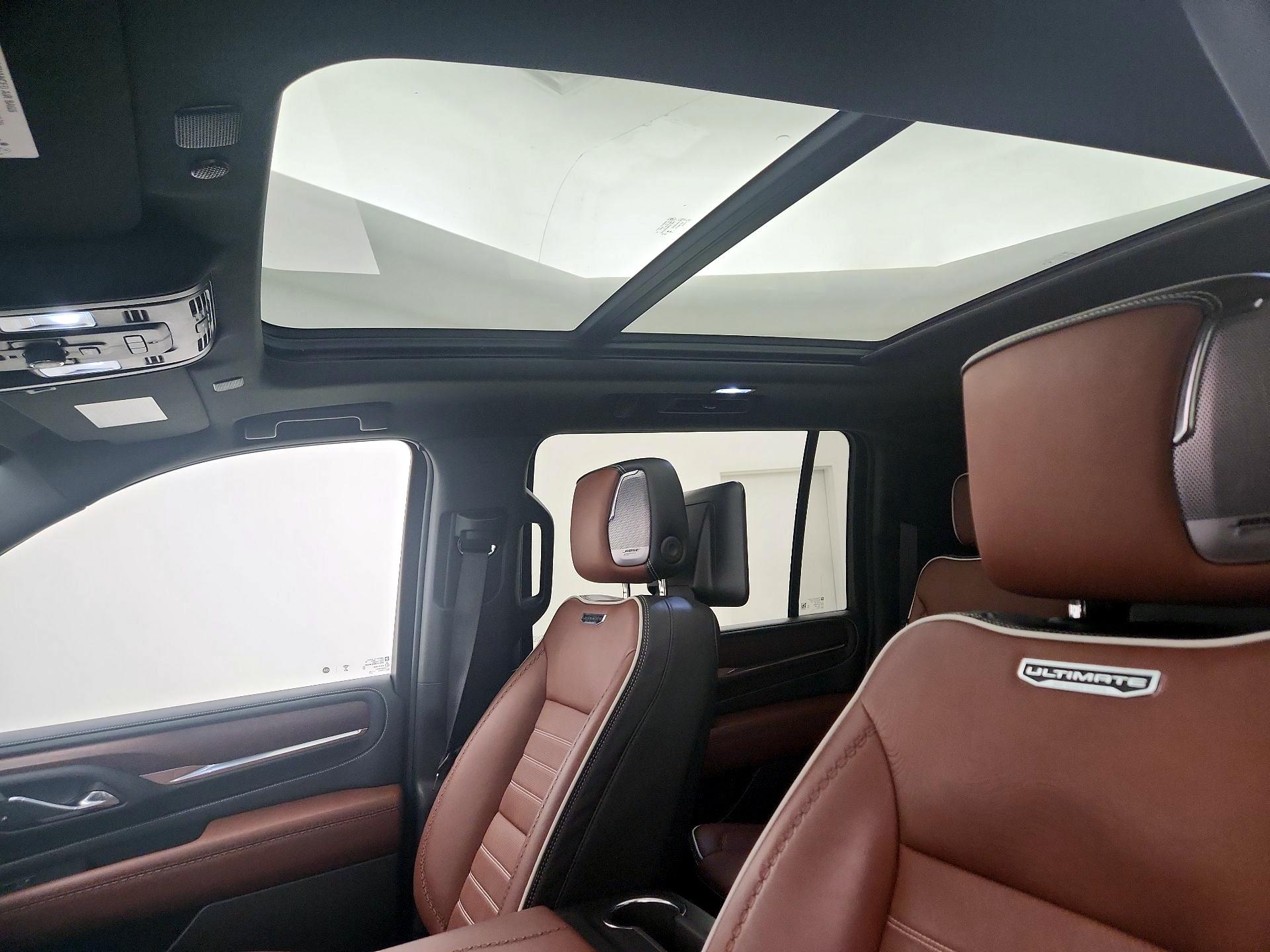 Thumbnail: 2023 GMC Yukon XL - 20
