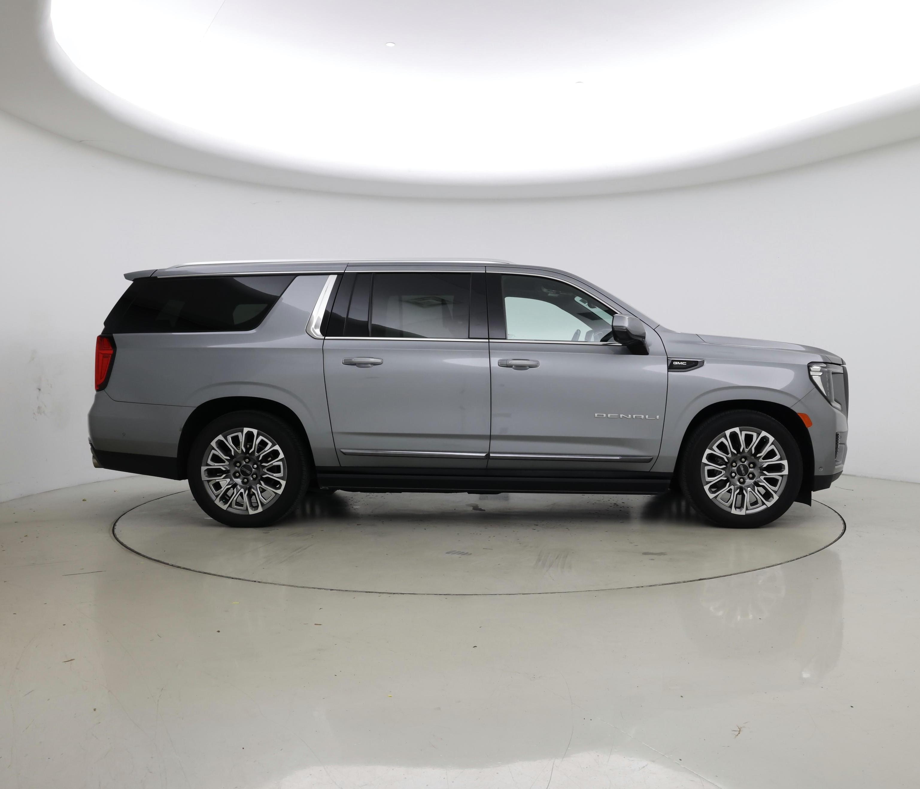 Thumbnail: 2023 GMC Yukon XL - 7