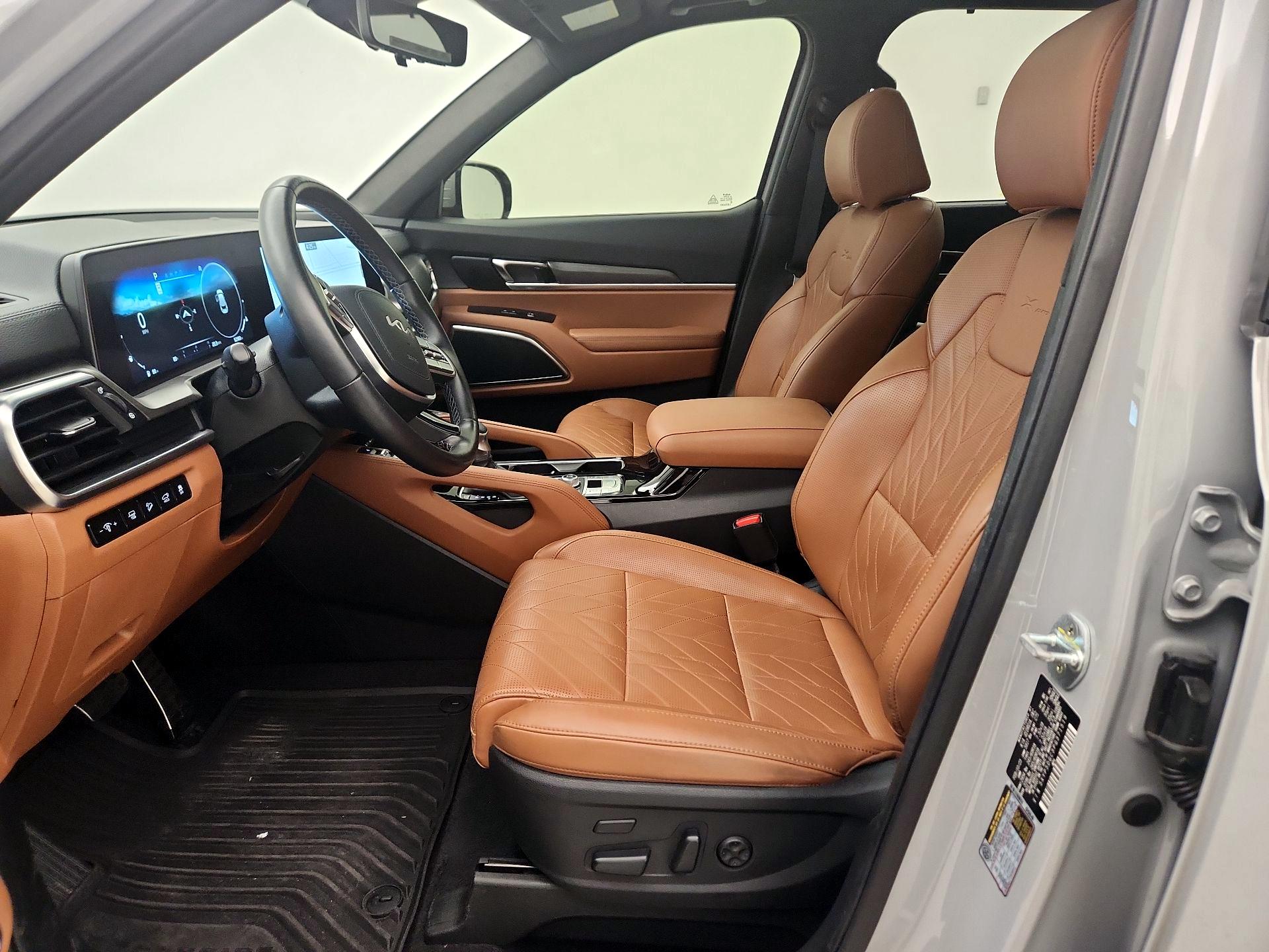 Thumbnail: 2023 Kia Telluride - 11