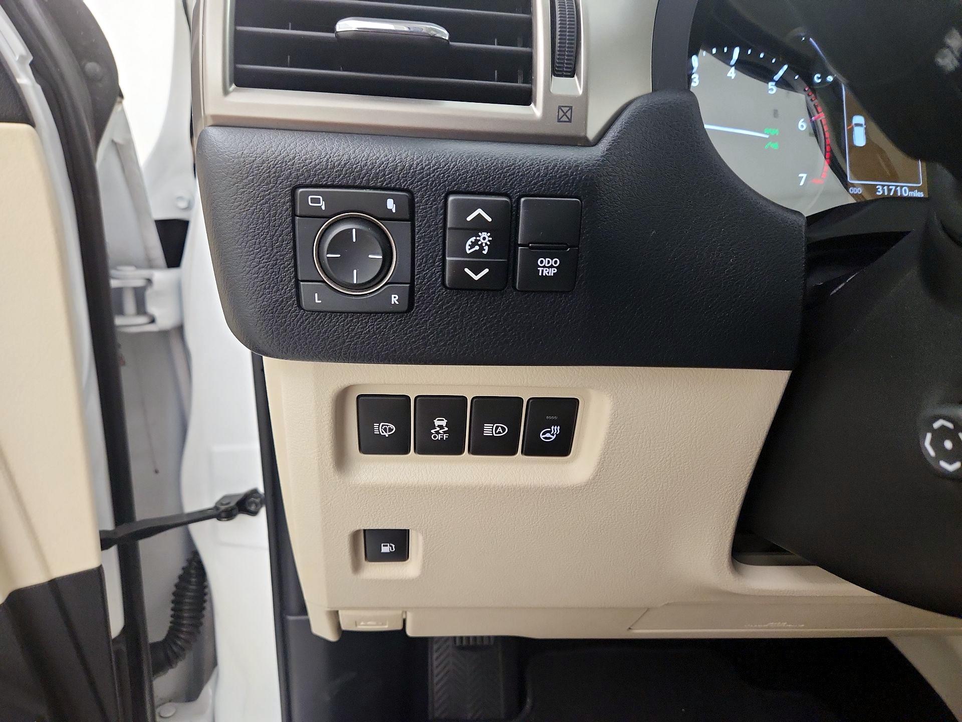 Thumbnail: 2021 Lexus GX - 13