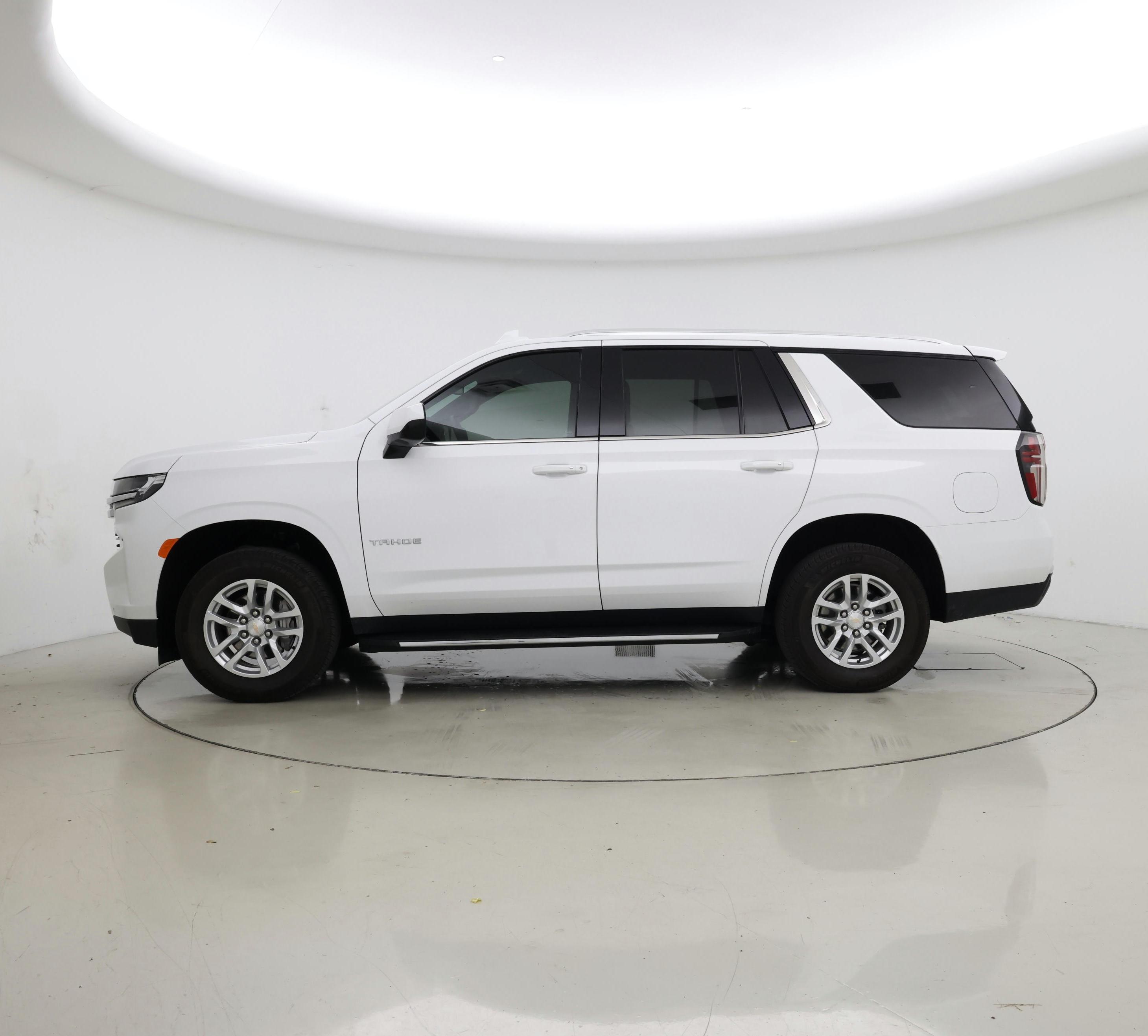Thumbnail: 2023 Chevrolet Tahoe - 3
