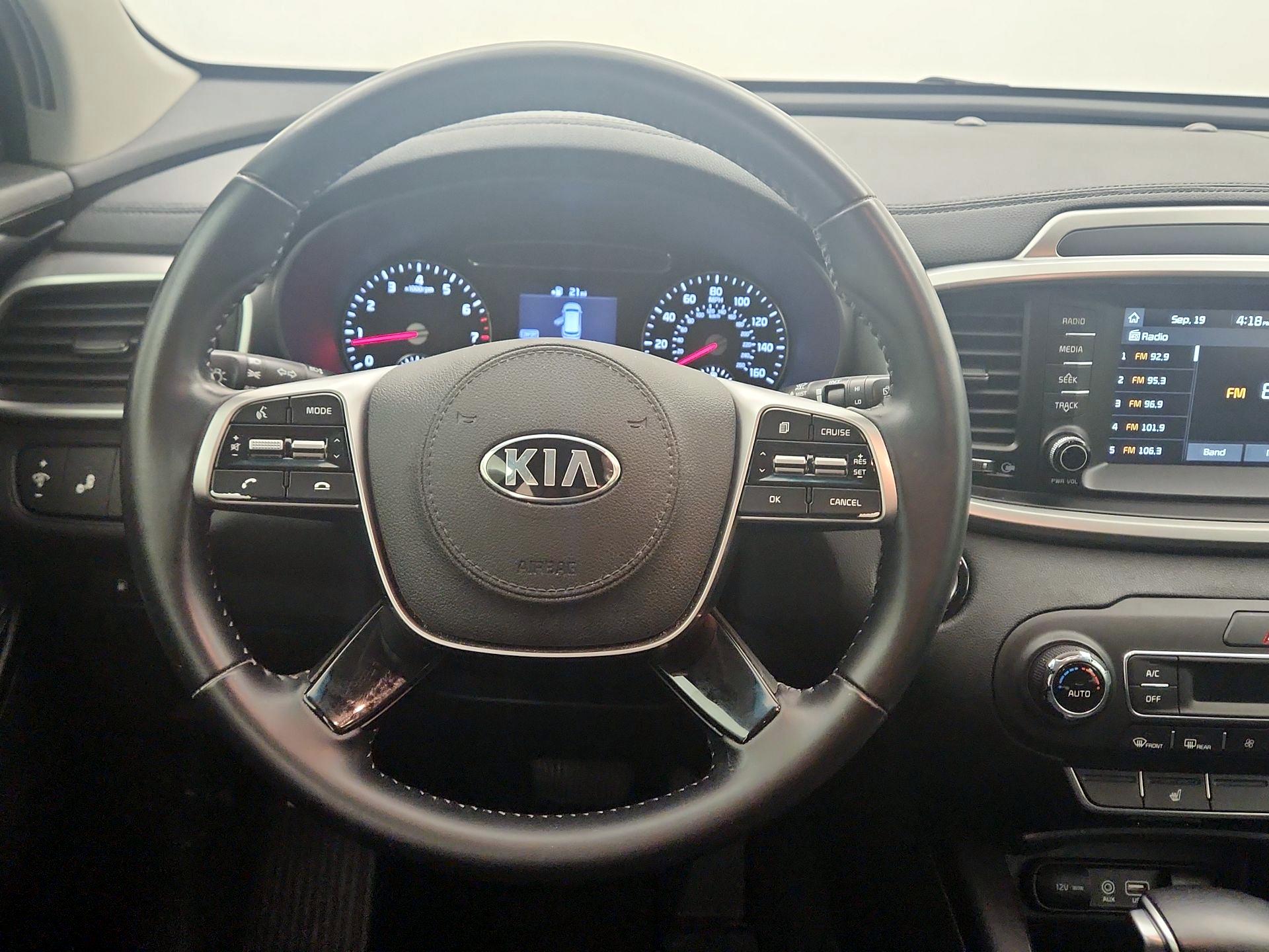 Thumbnail: 2020 Kia Sorento - 10