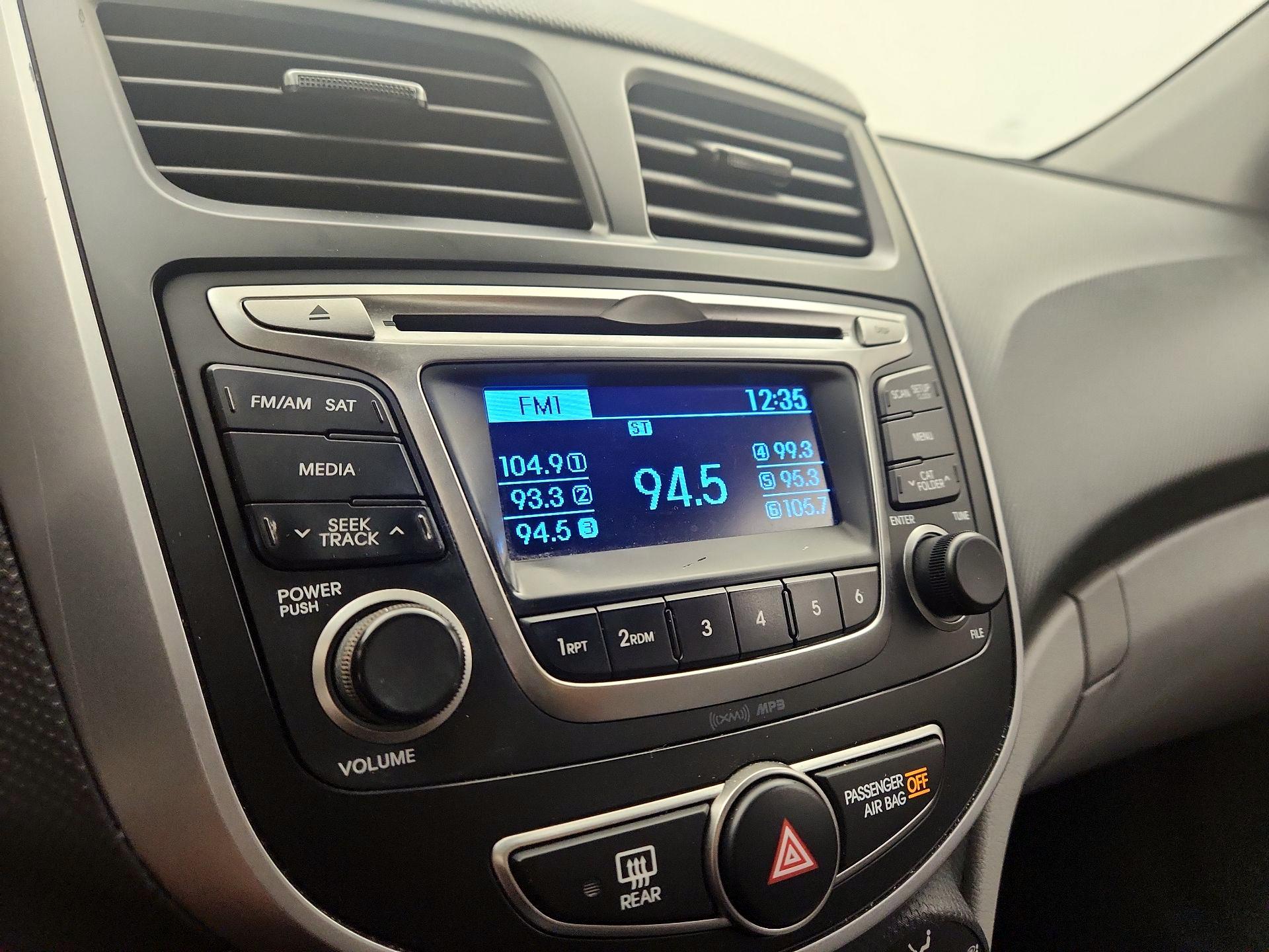Thumbnail: 2017 Hyundai Accent - 14