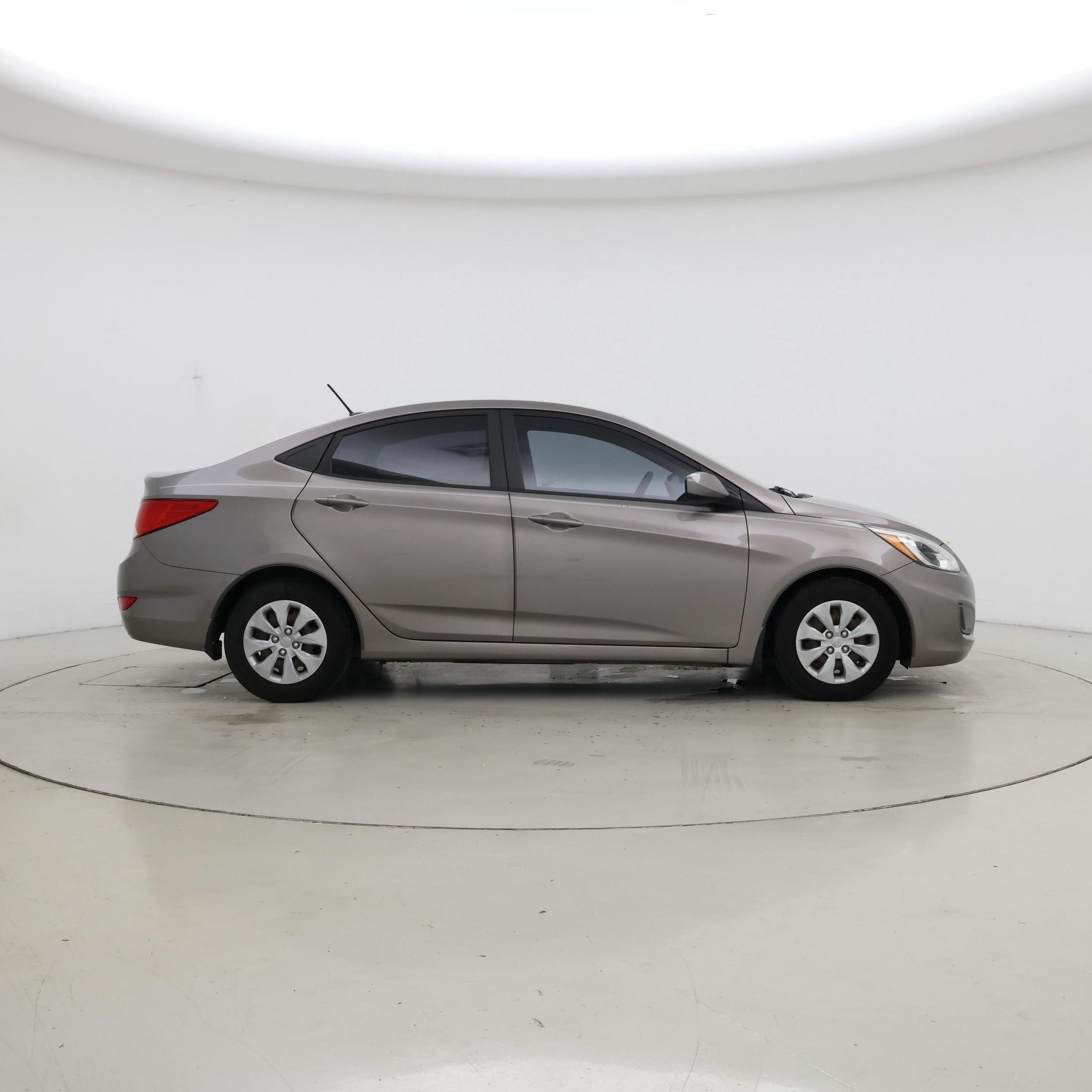 Thumbnail: 2017 Hyundai Accent - 7