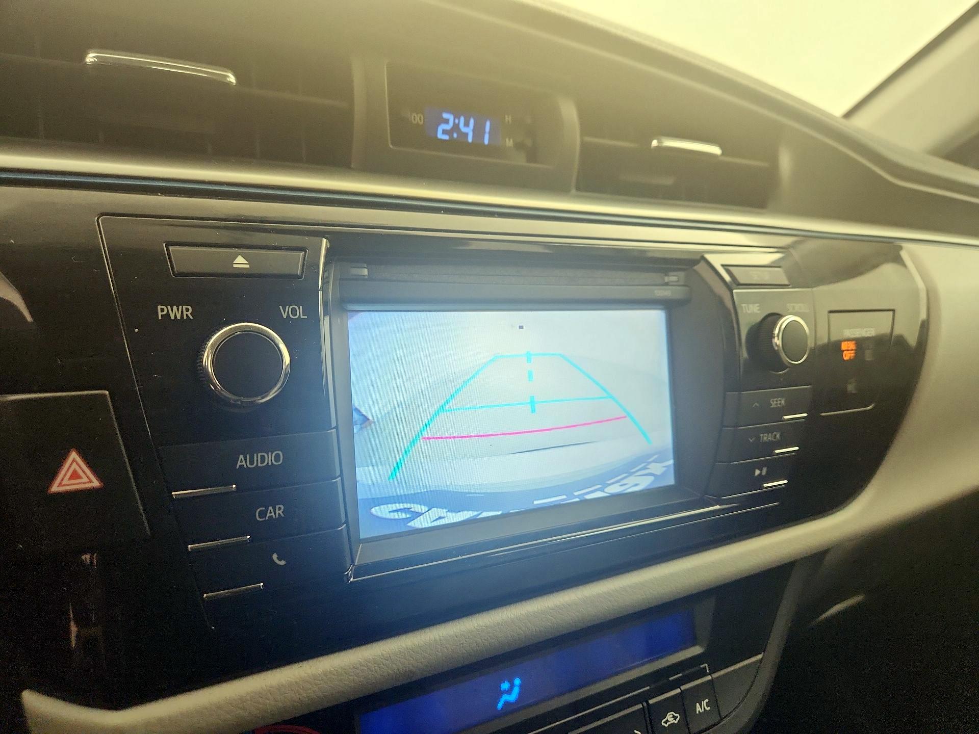Thumbnail: 2015 Toyota Corolla - 14