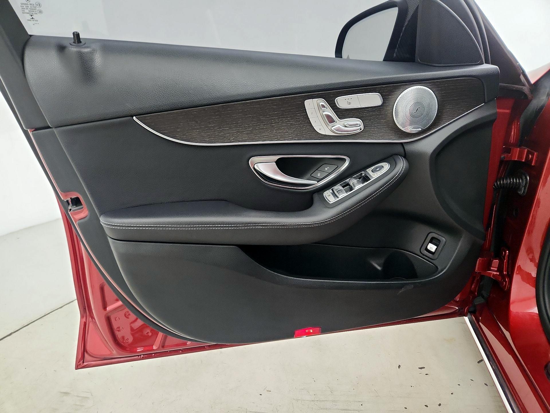 Thumbnail: 2020 Mercedes-Benz C-Class - 12