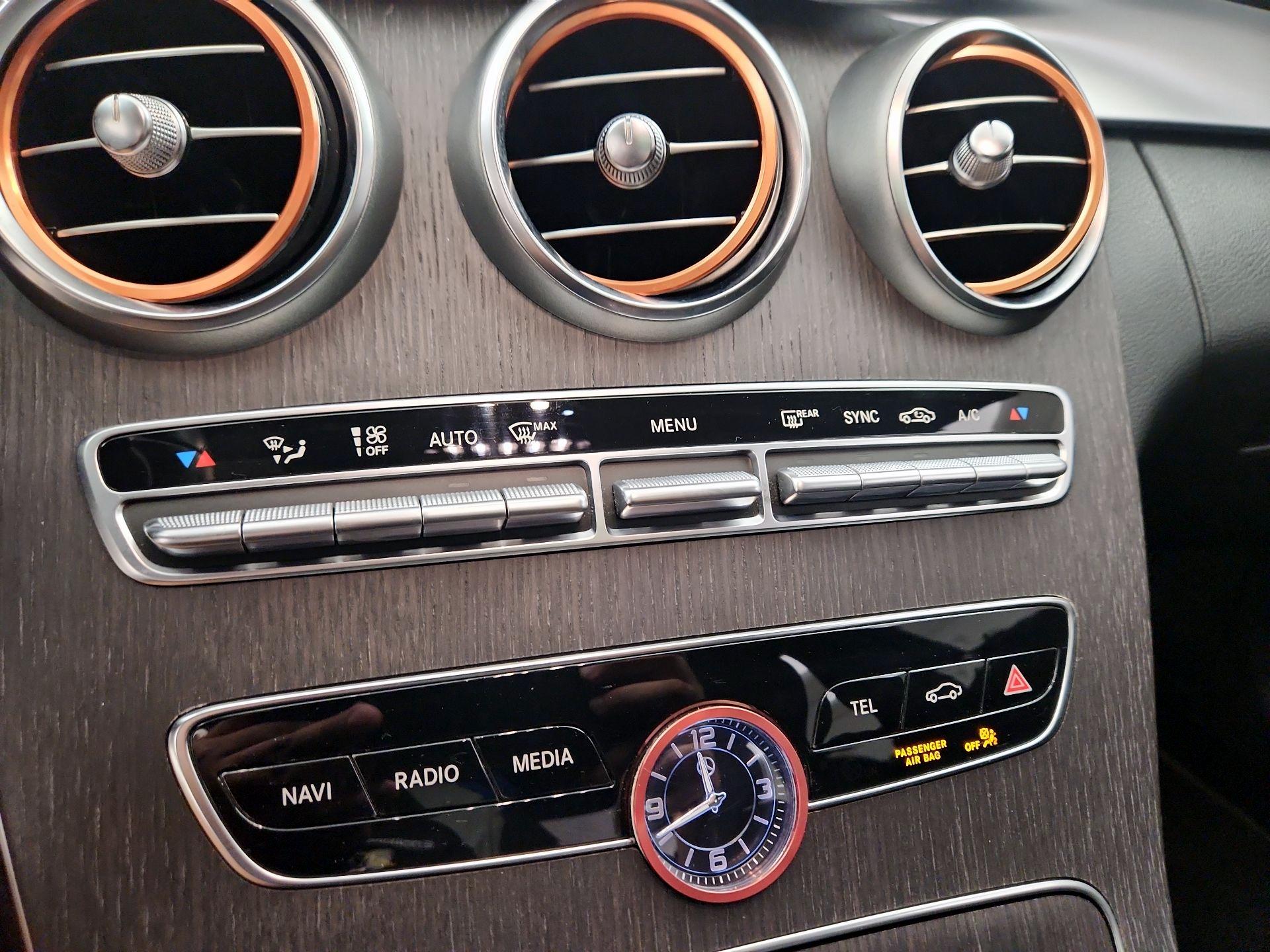 Thumbnail: 2020 Mercedes-Benz C-Class - 16