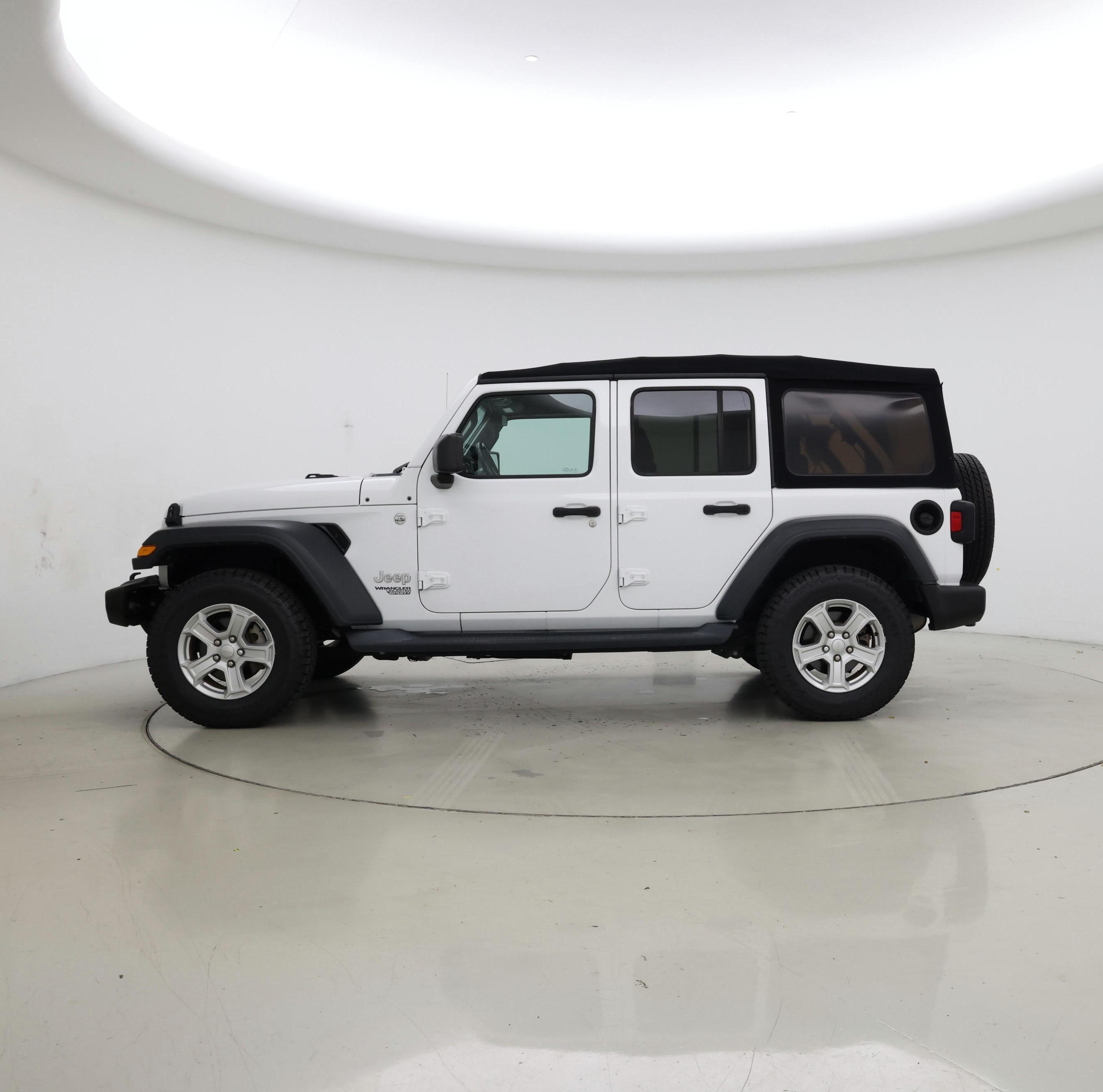 Thumbnail: 2019 Jeep Wrangler - 3