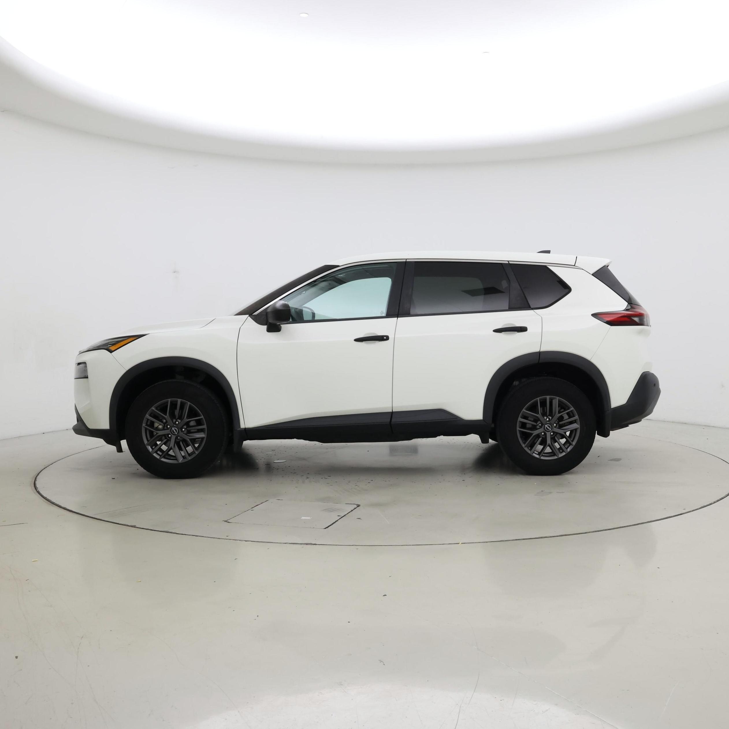 Thumbnail: 2022 Nissan Rogue - 3