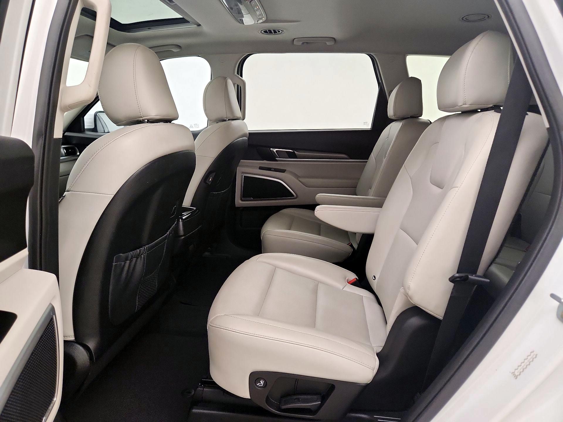 Thumbnail: 2020 Kia Telluride - 20