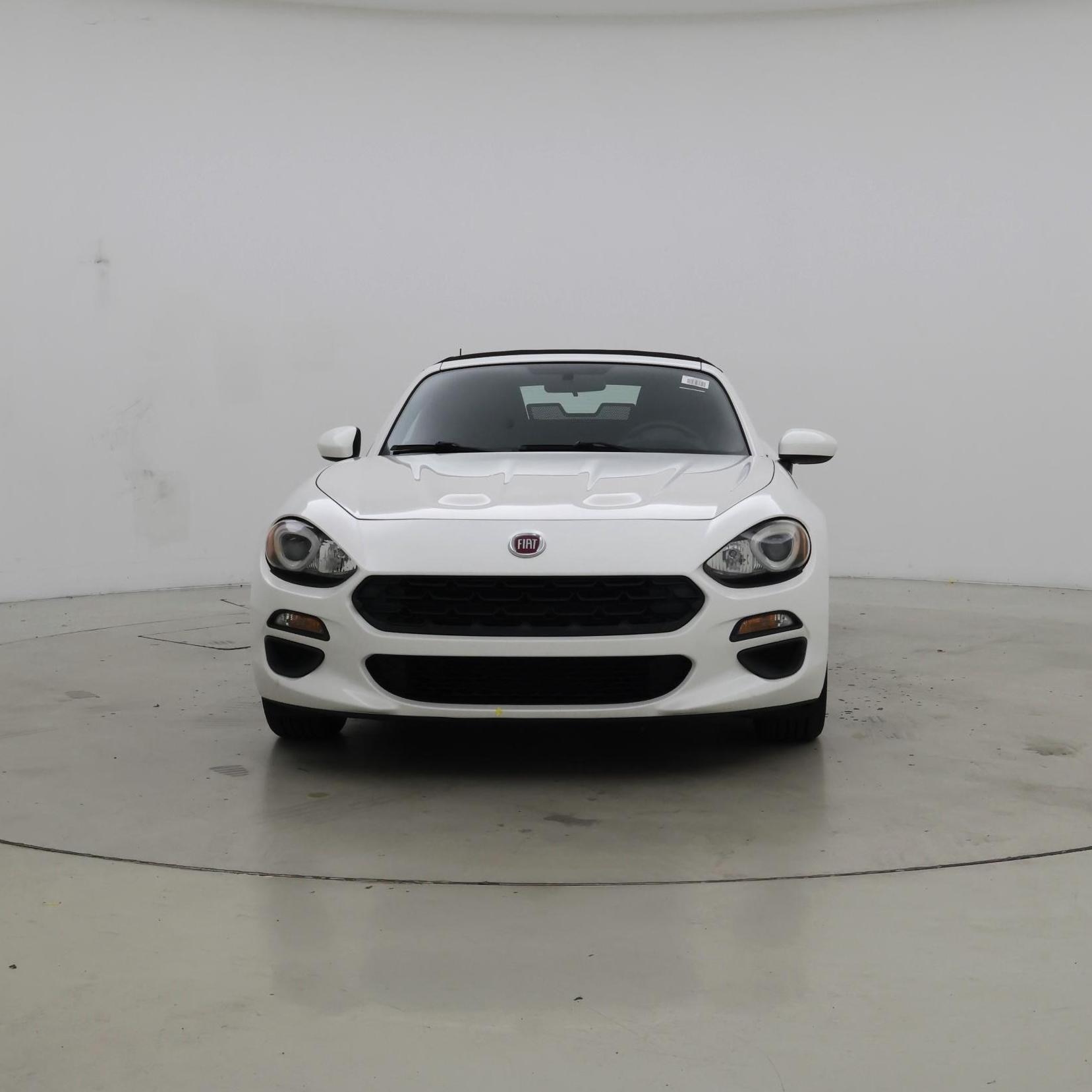 Thumbnail: 2017 Fiat 124 Spider - 5