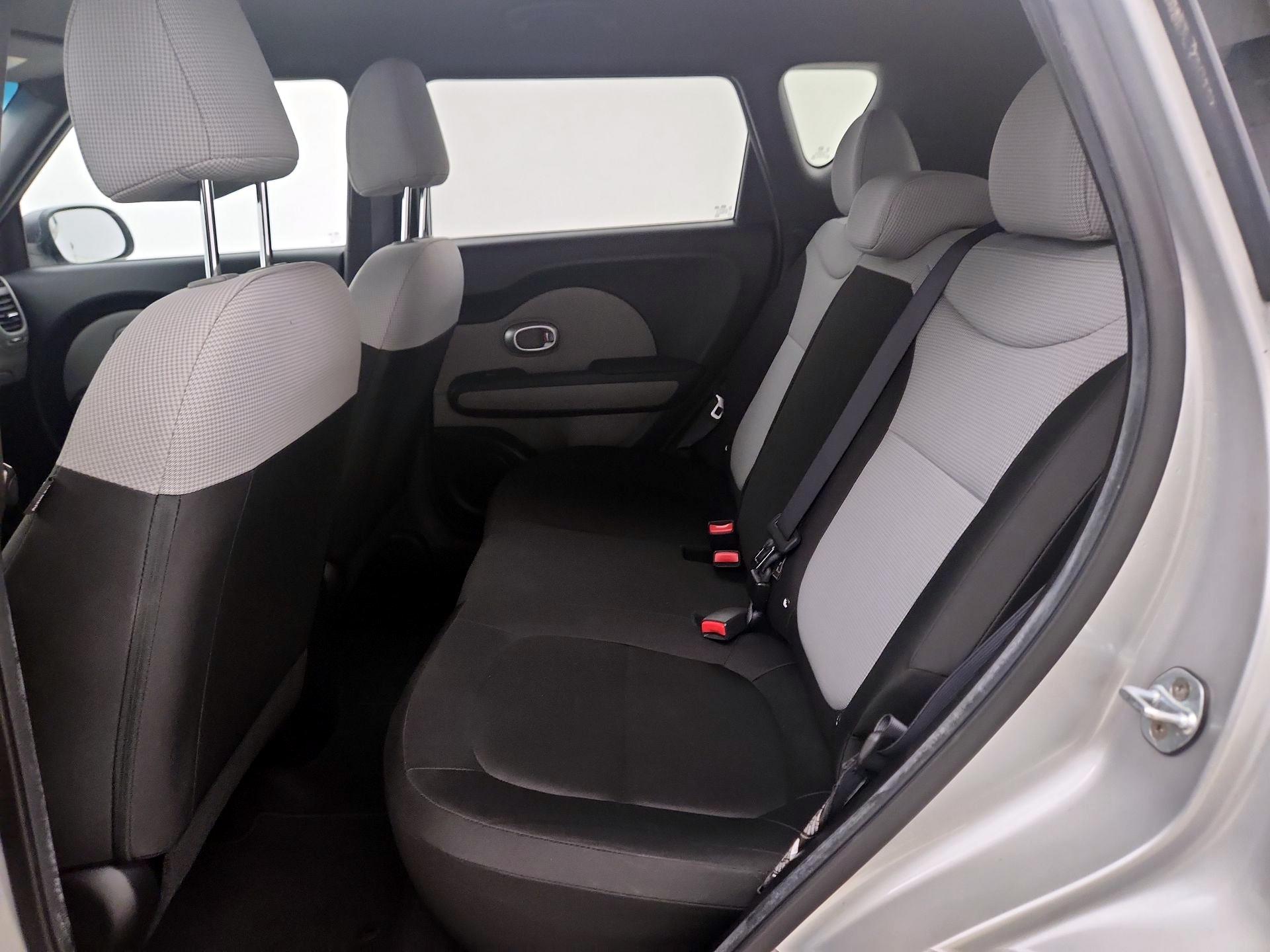 Thumbnail: 2018 Kia Soul - 18