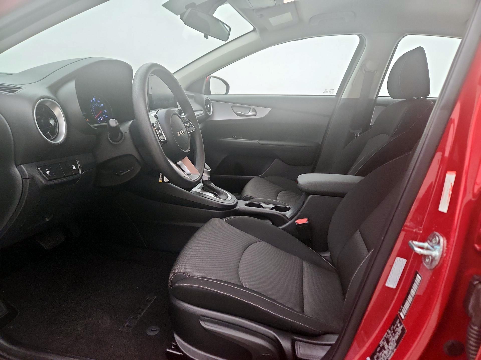 Thumbnail: 2024 Kia Forte - 11