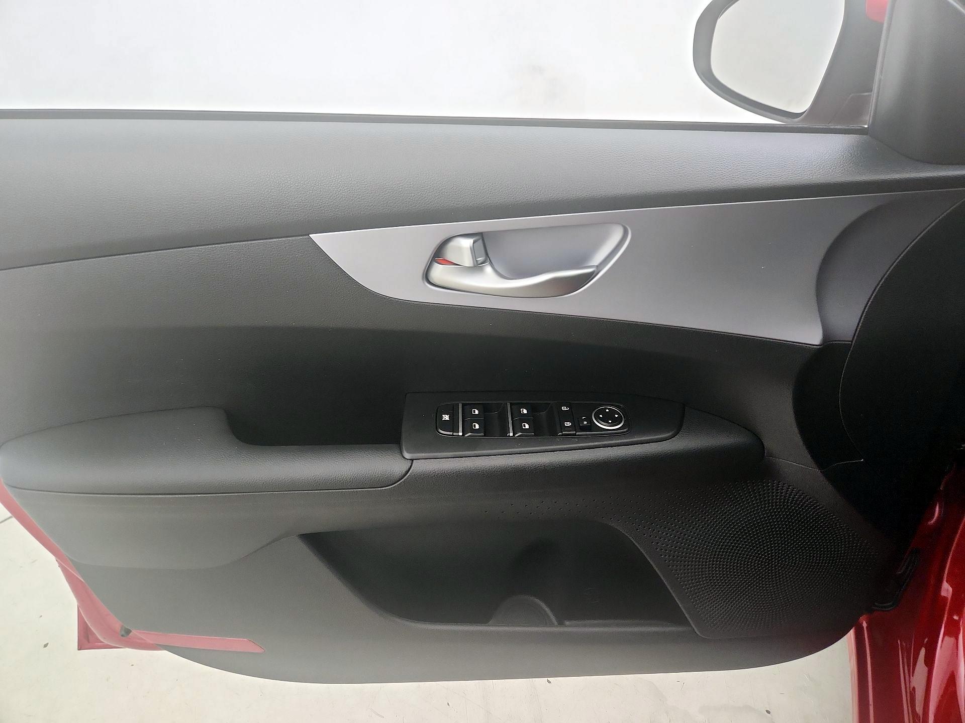 Thumbnail: 2024 Kia Forte - 12