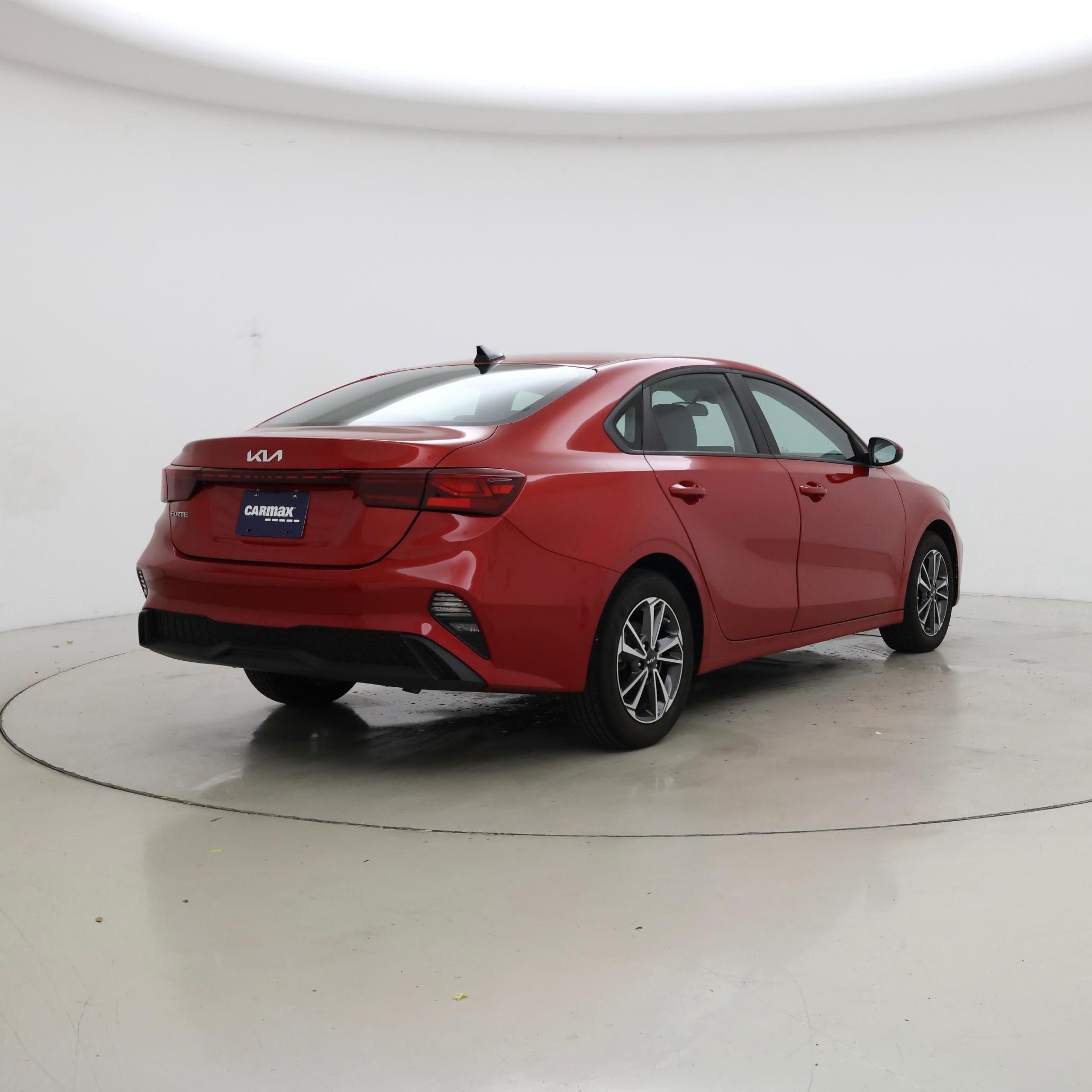 Thumbnail: 2024 Kia Forte - 8