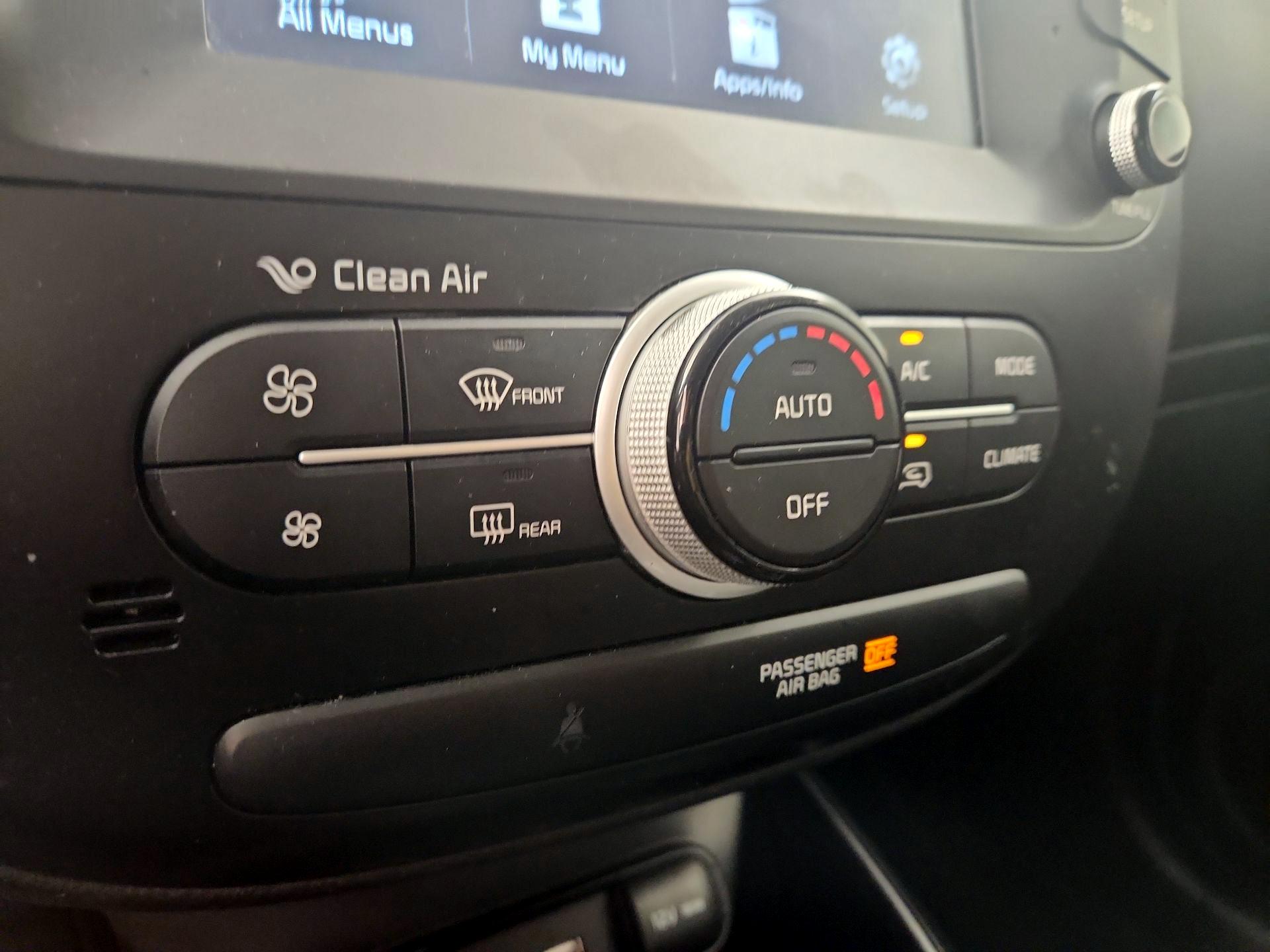 Thumbnail: 2019 Kia Soul - 16