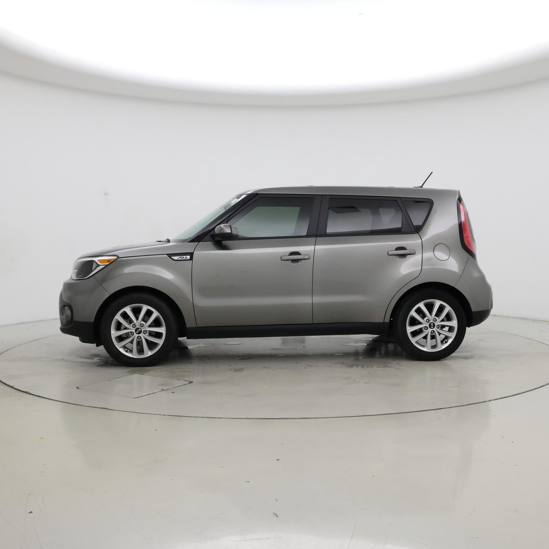 Thumbnail: 2019 Kia Soul - 3