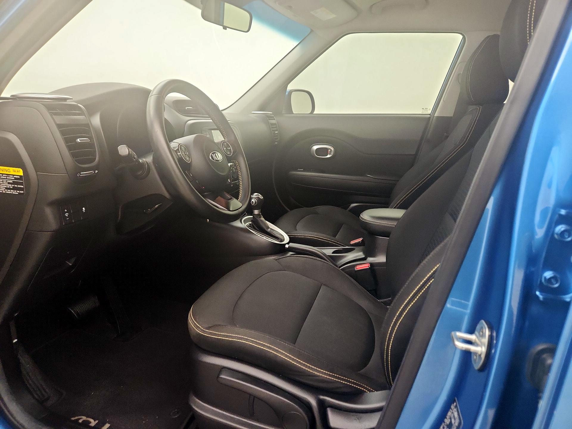 Thumbnail: 2016 Kia Soul - 11