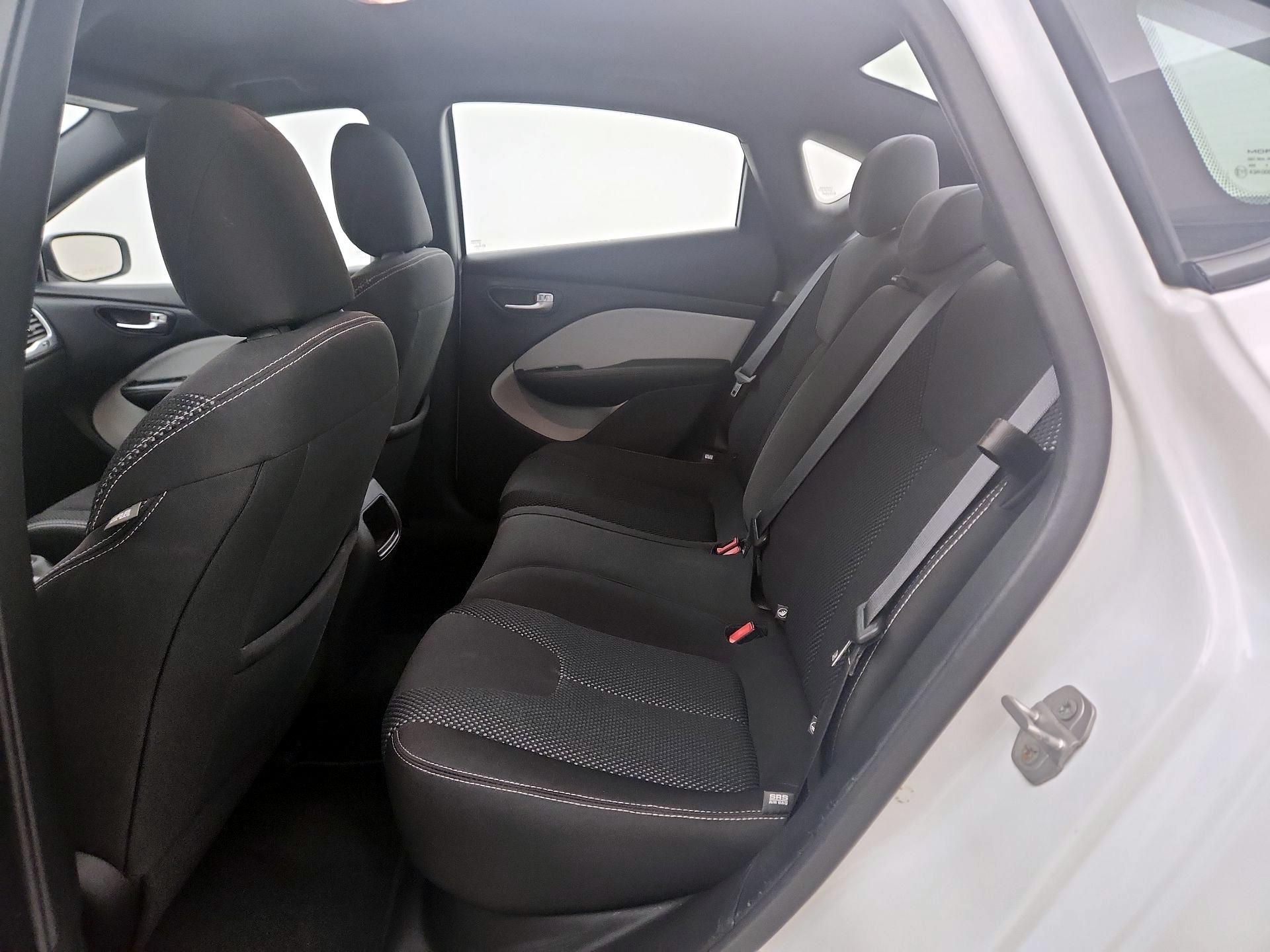 Thumbnail: 2015 Dodge Dart - 20