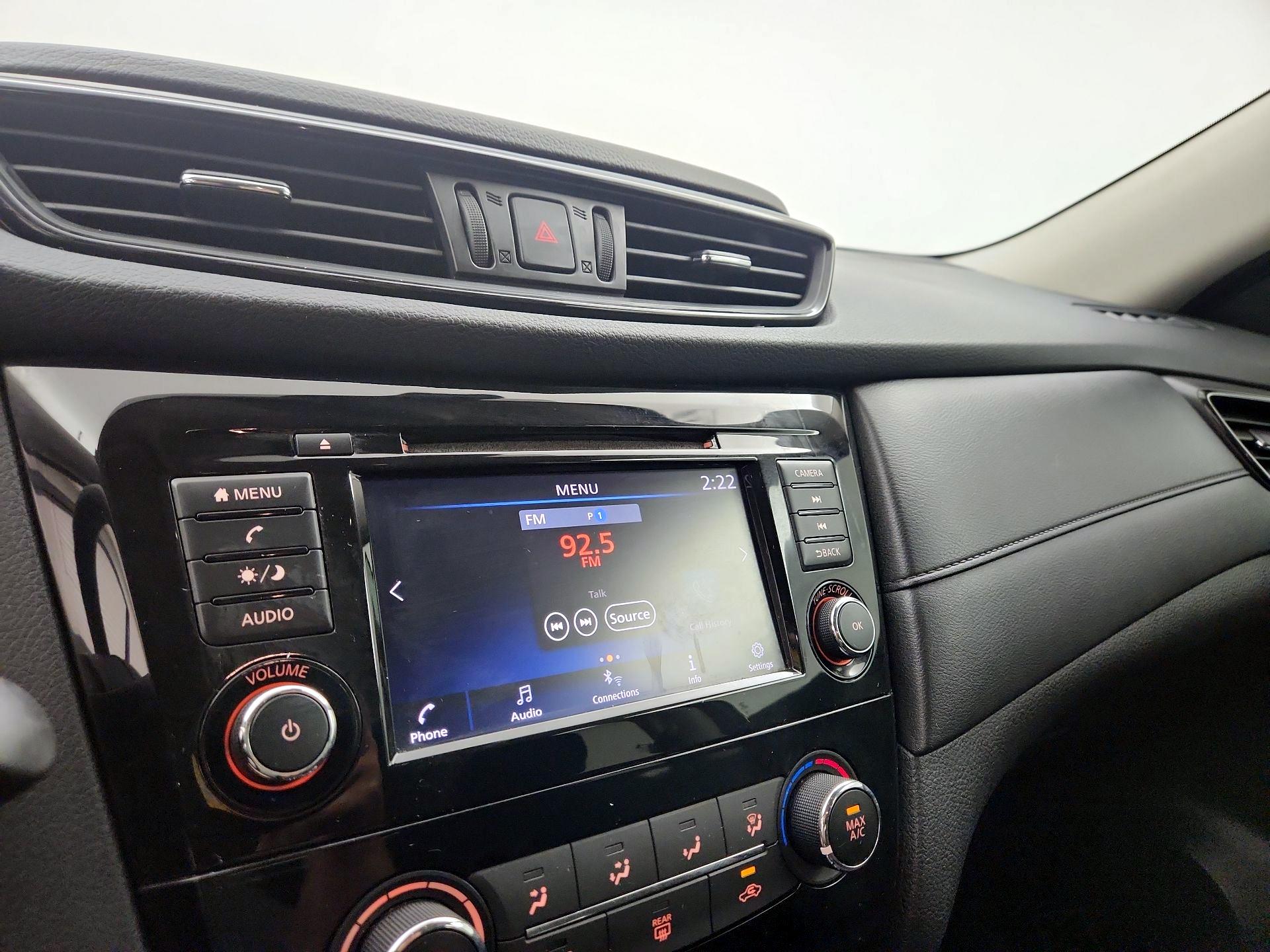 Thumbnail: 2019 Nissan Rogue - 15