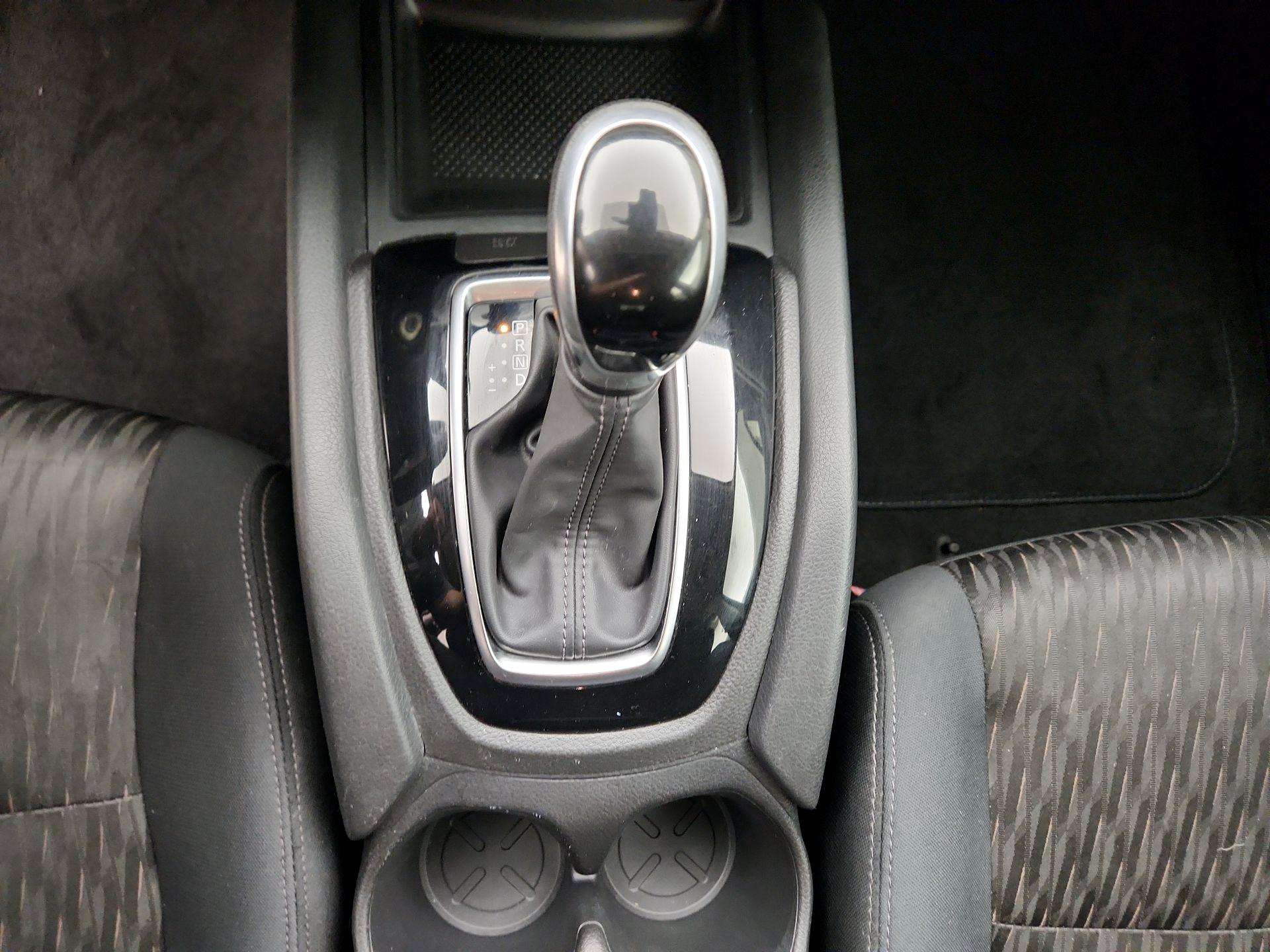 Thumbnail: 2019 Nissan Rogue - 17