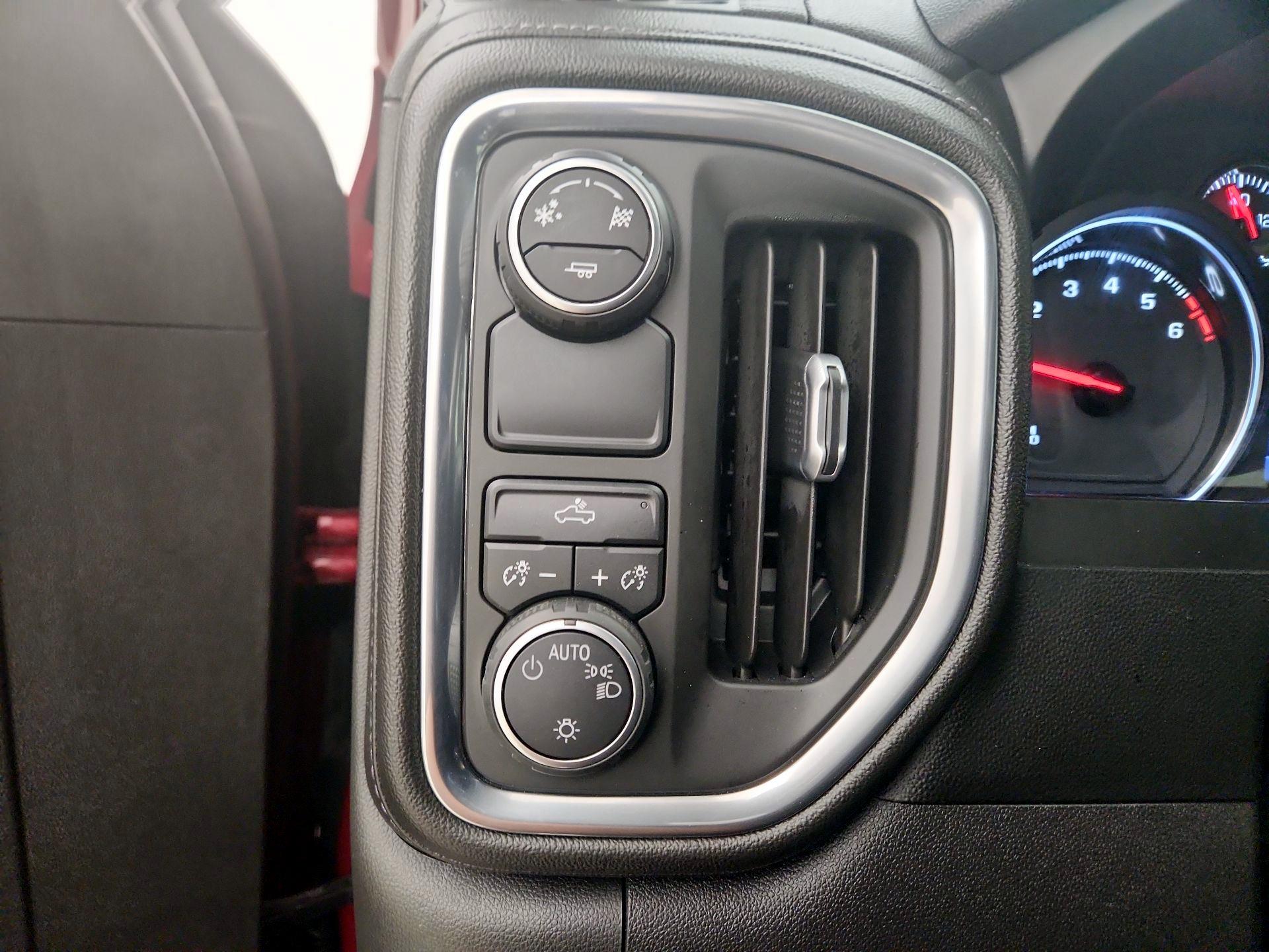 Thumbnail: 2019 Chevrolet Silverado 1500 - 13