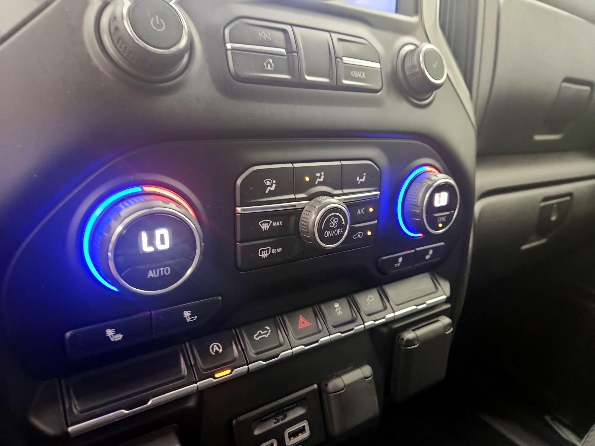 Thumbnail: 2019 Chevrolet Silverado 1500 - 16