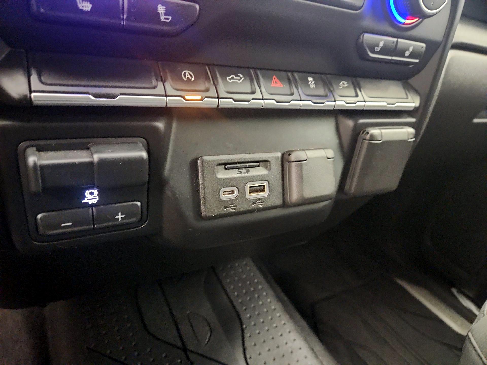 Thumbnail: 2019 Chevrolet Silverado 1500 - 18