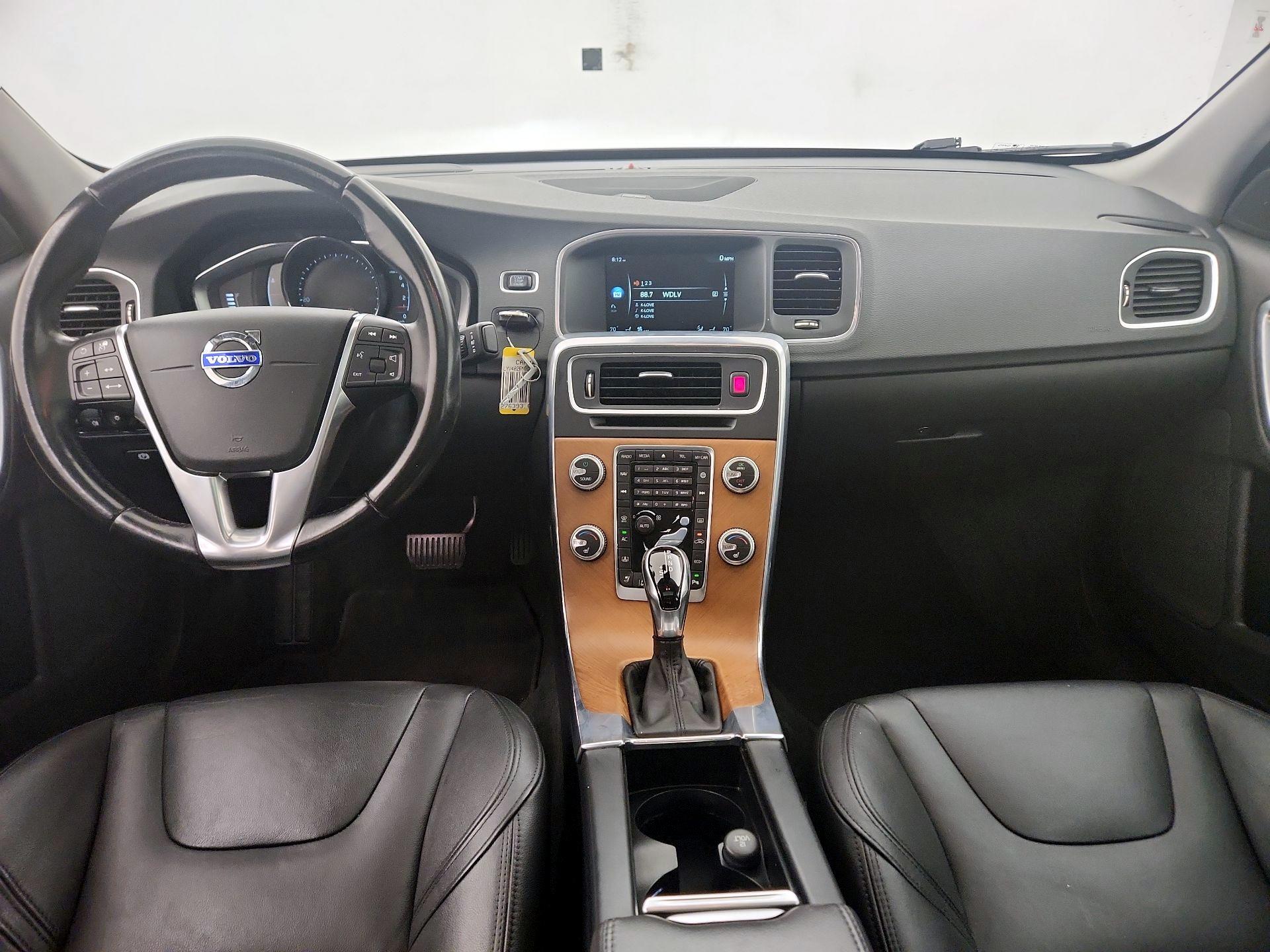 Thumbnail: 2016 Volvo S60 - 9