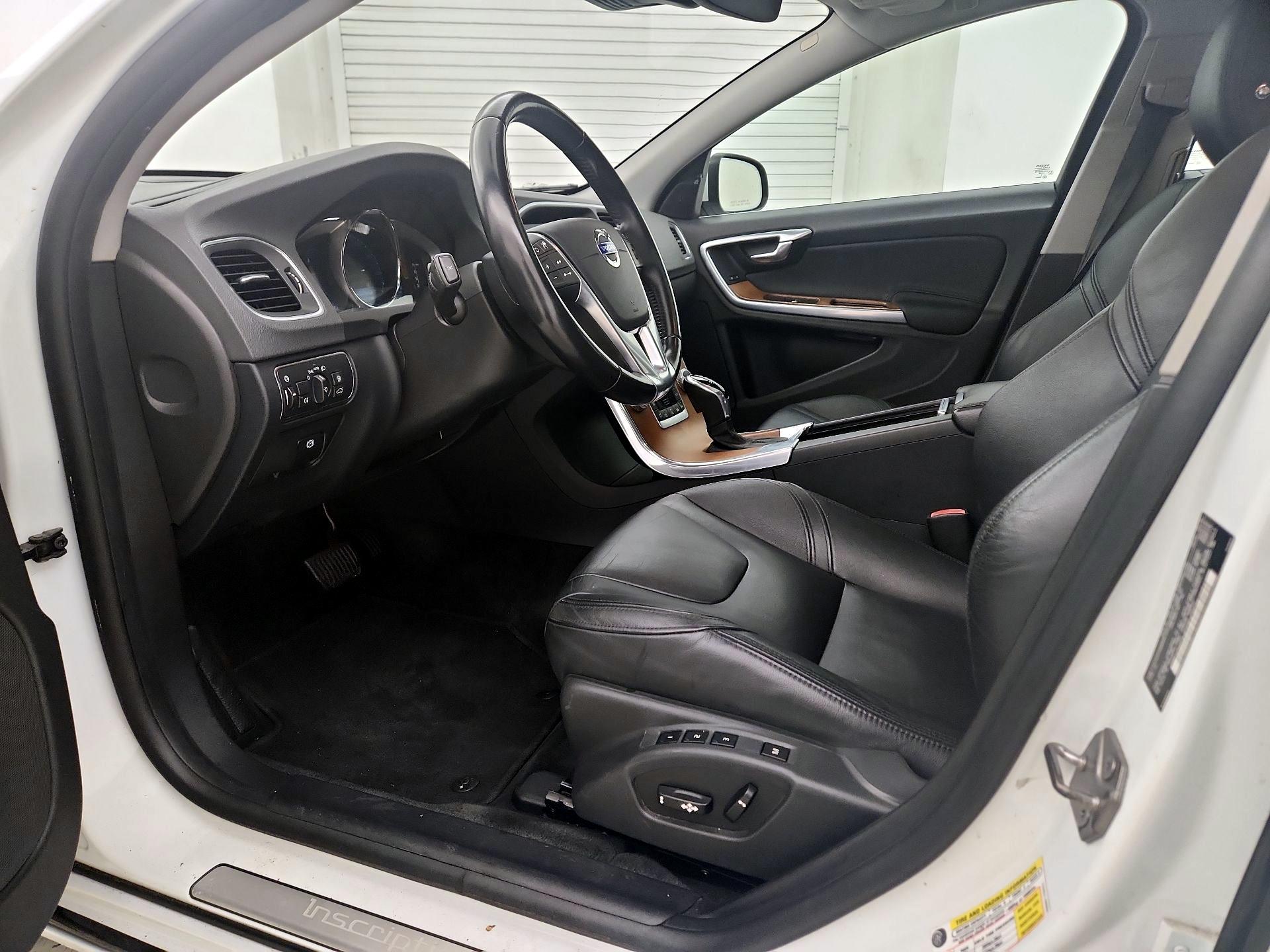 Thumbnail: 2016 Volvo S60 - 11