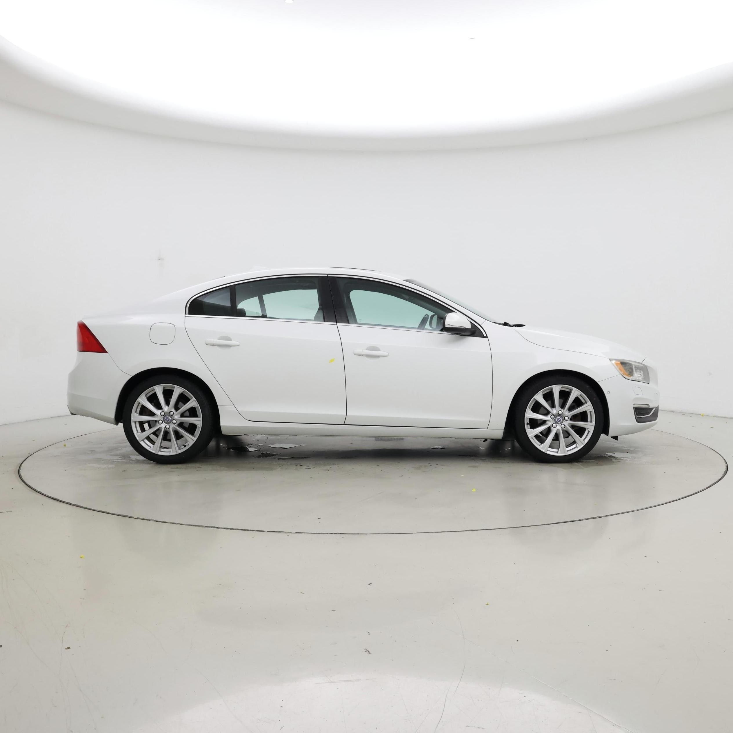 Thumbnail: 2016 Volvo S60 - 7
