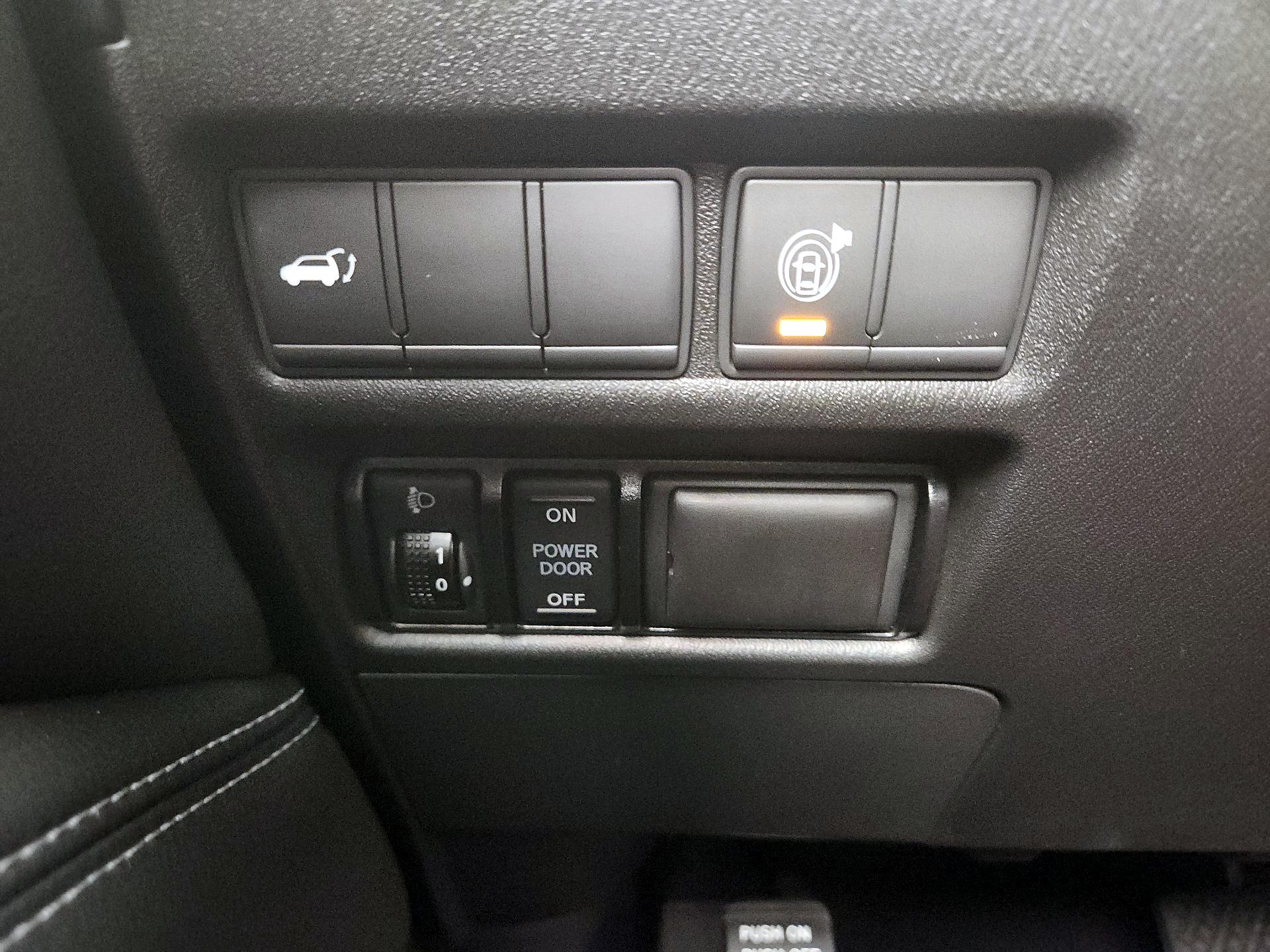 Thumbnail: 2018 Nissan Armada - 13