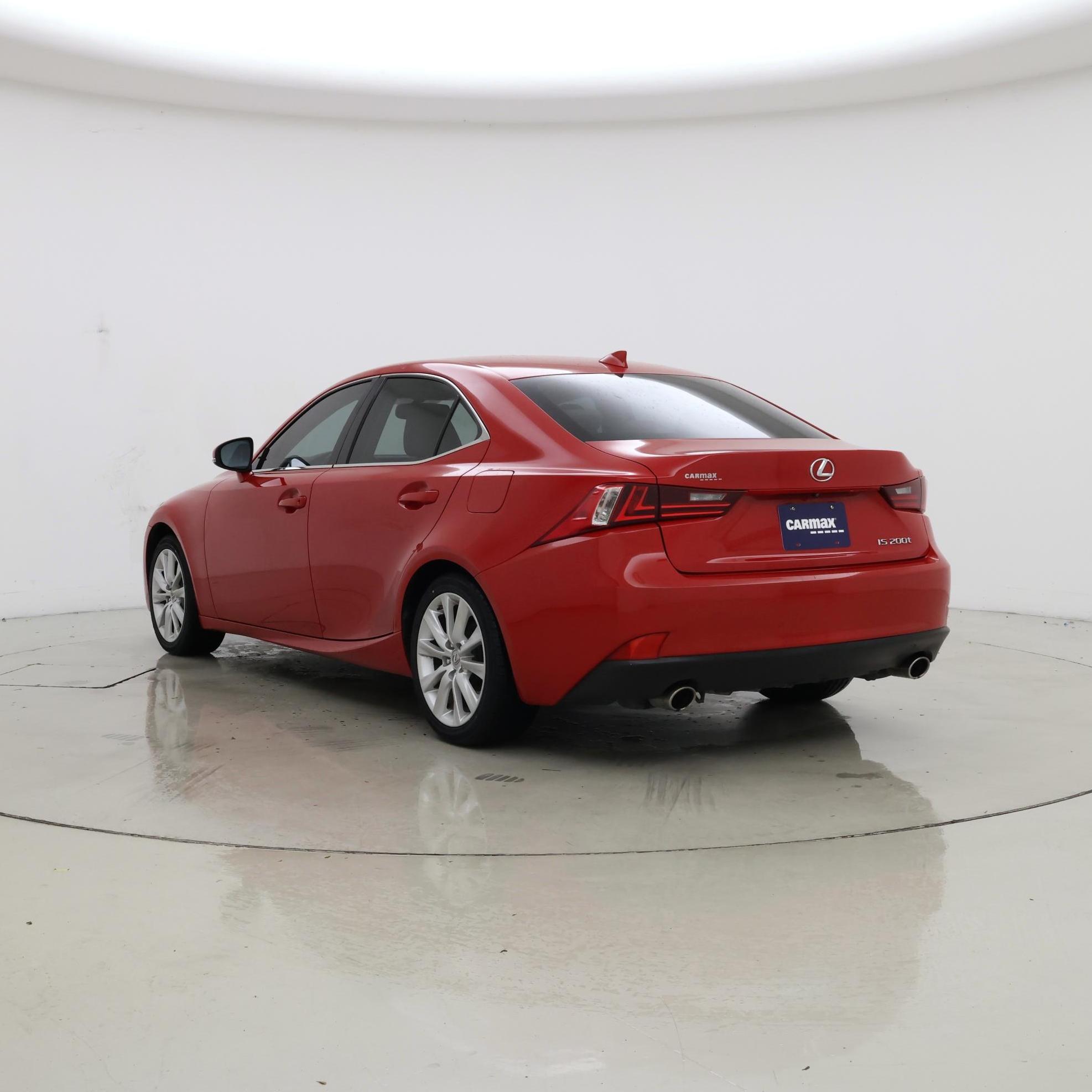 Thumbnail: 2016 Lexus IS - 2