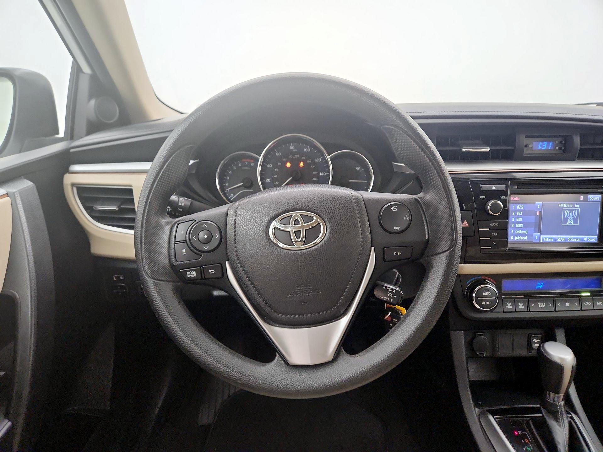 Thumbnail: 2015 Toyota Corolla - 10