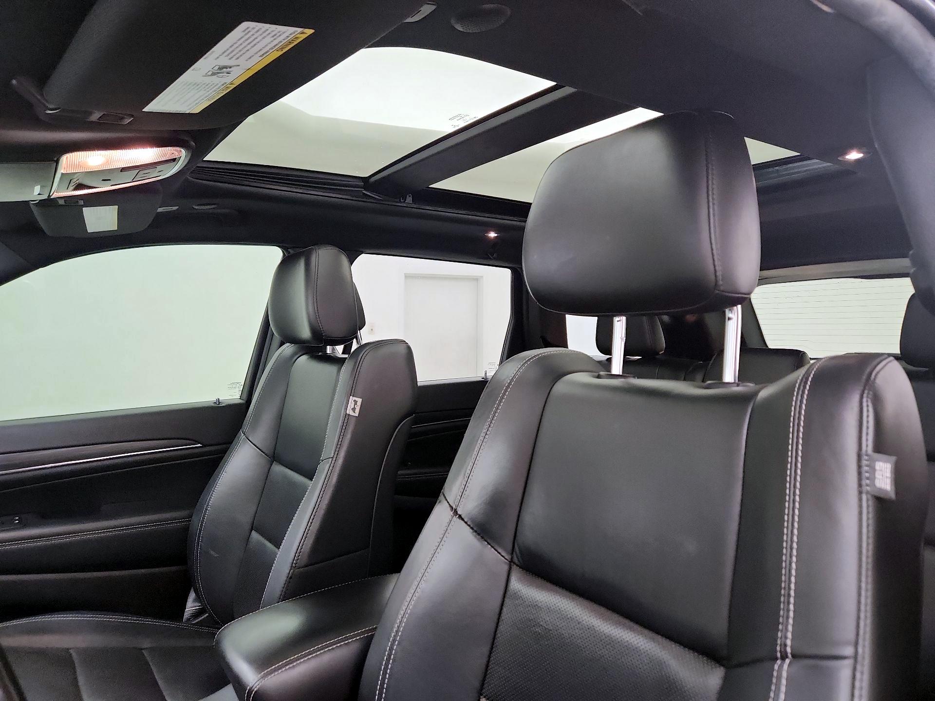 Thumbnail: 2021 Jeep Grand Cherokee - 20
