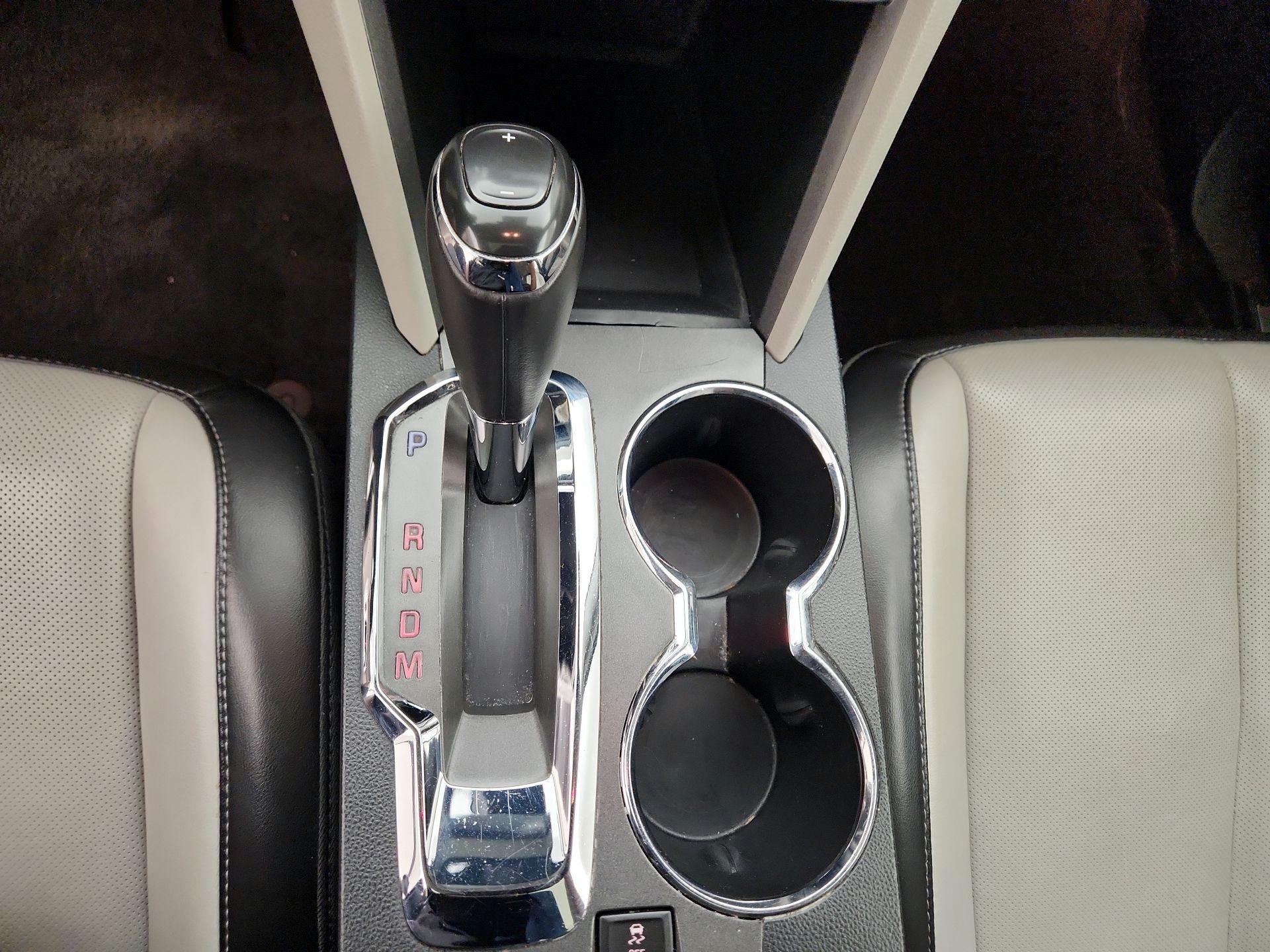 Thumbnail: 2016 GMC Terrain - 17