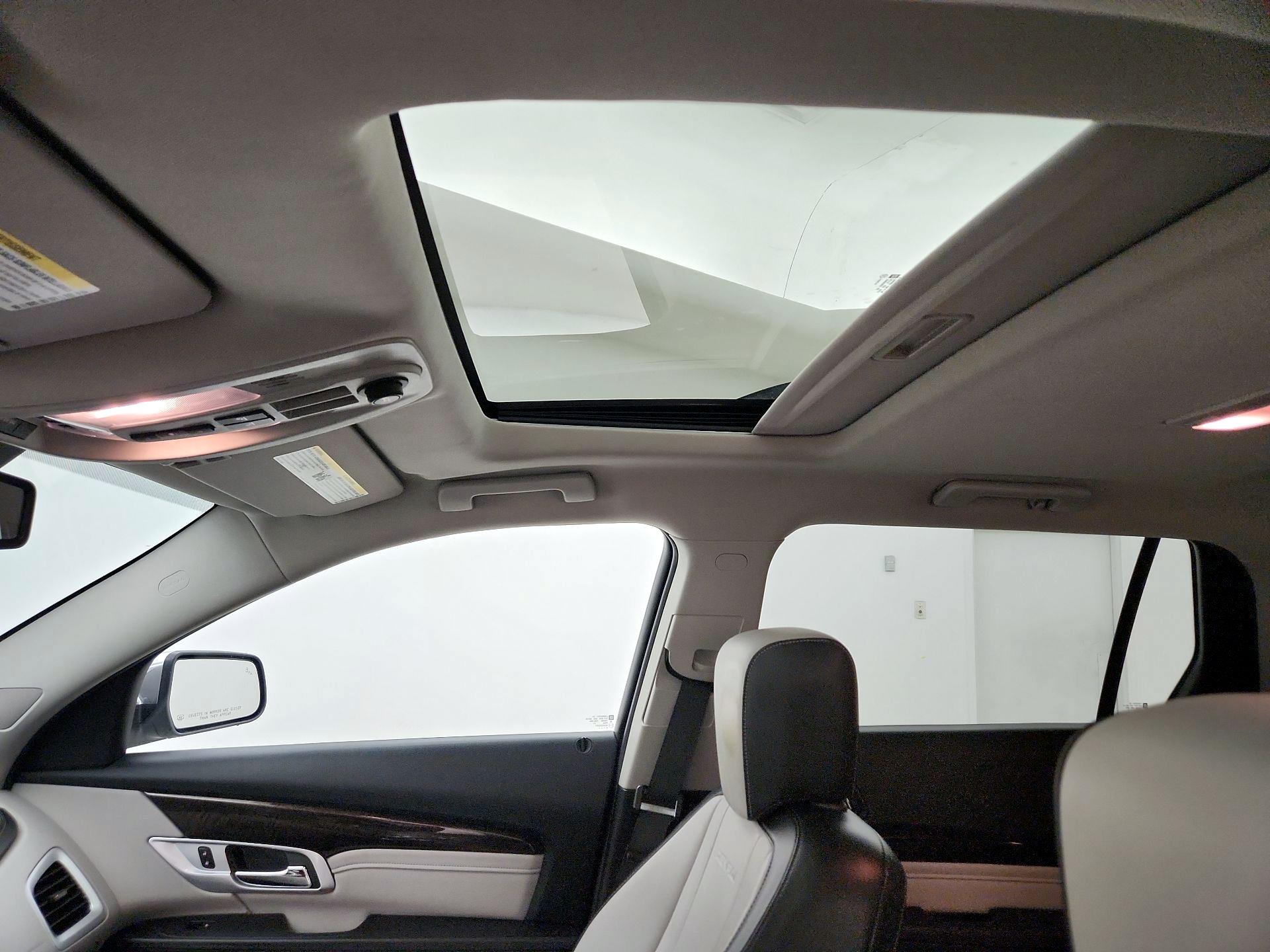 Thumbnail: 2016 GMC Terrain - 19