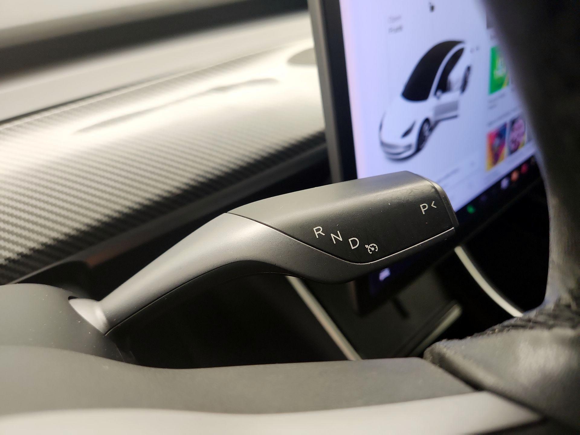 Thumbnail: 2019 Tesla Model 3 - 17