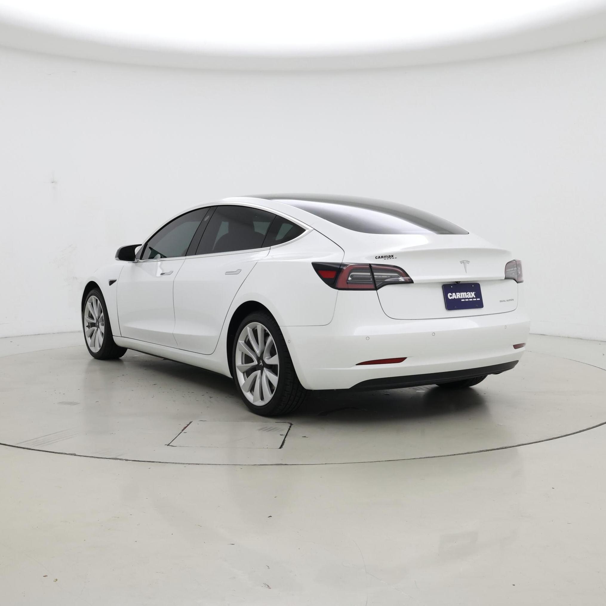 Thumbnail: 2019 Tesla Model 3 - 2