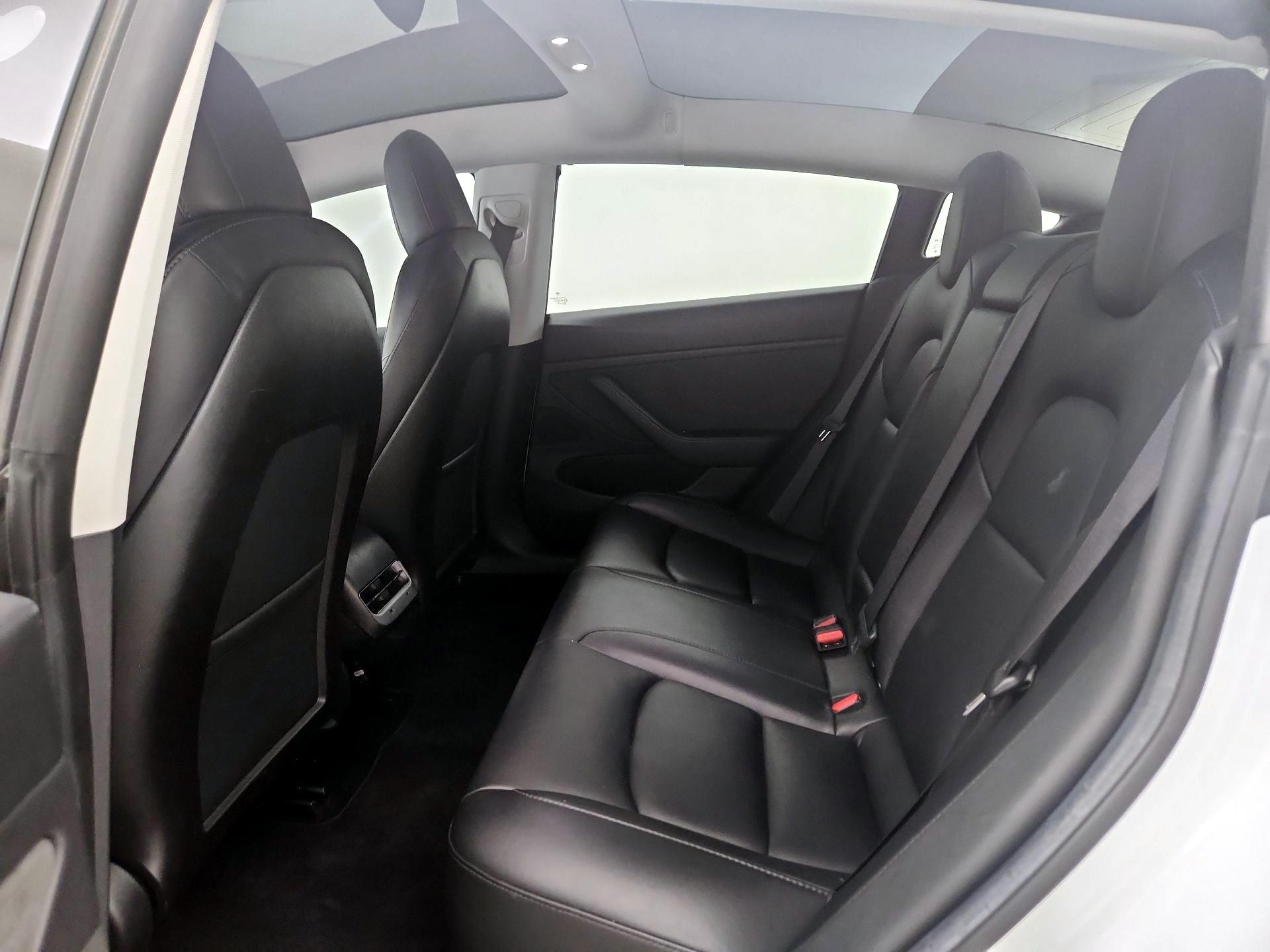 Thumbnail: 2019 Tesla Model 3 - 19