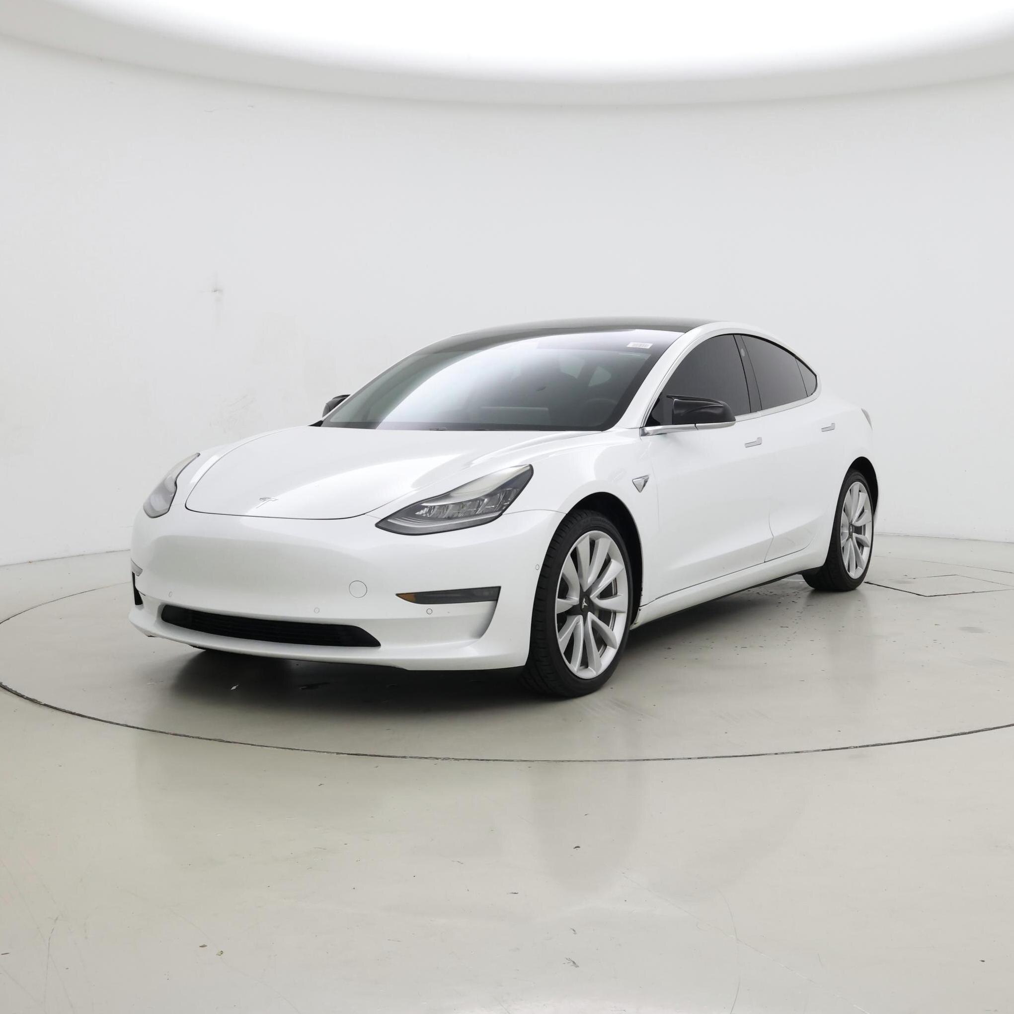 Thumbnail: 2019 Tesla Model 3 - 4