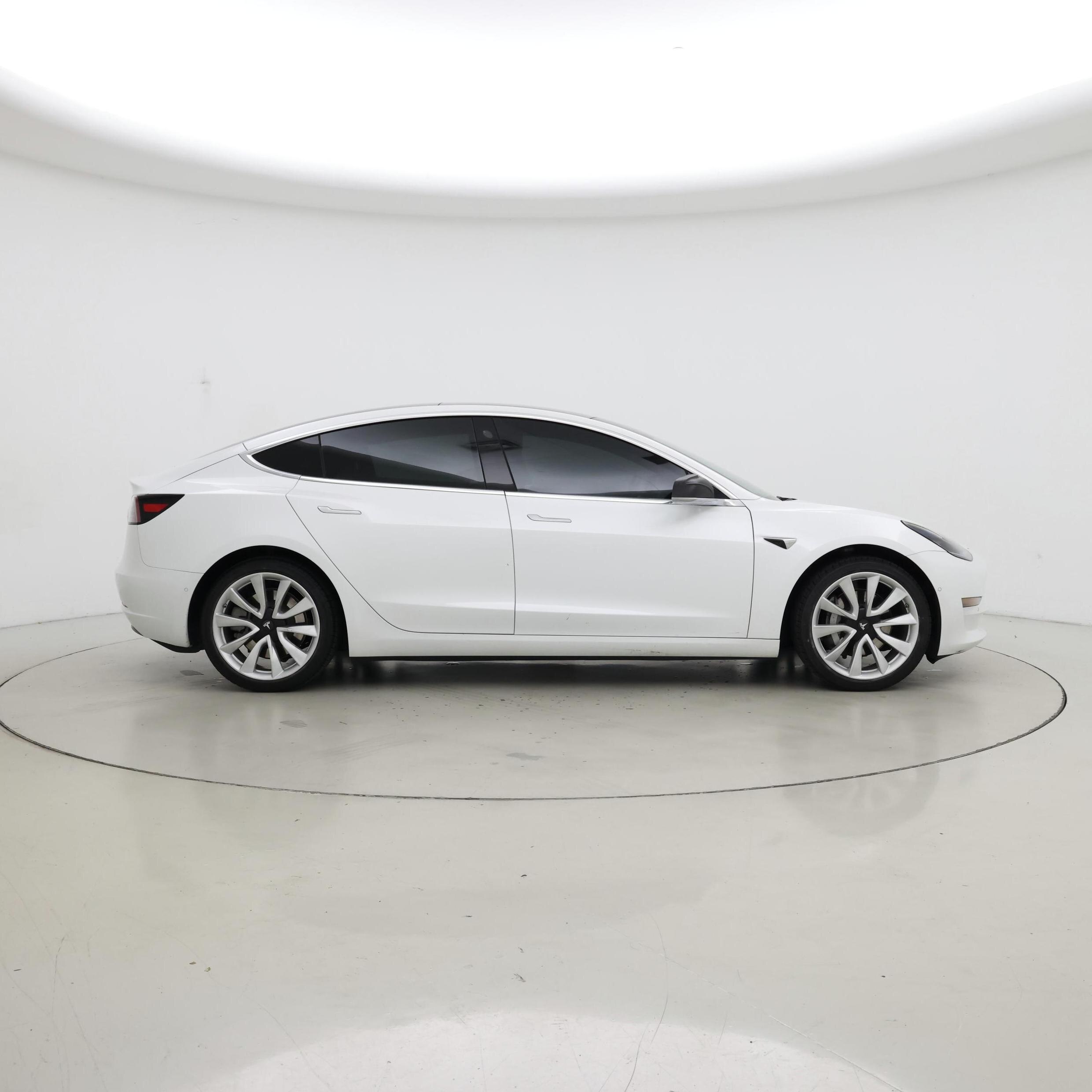 Thumbnail: 2019 Tesla Model 3 - 7