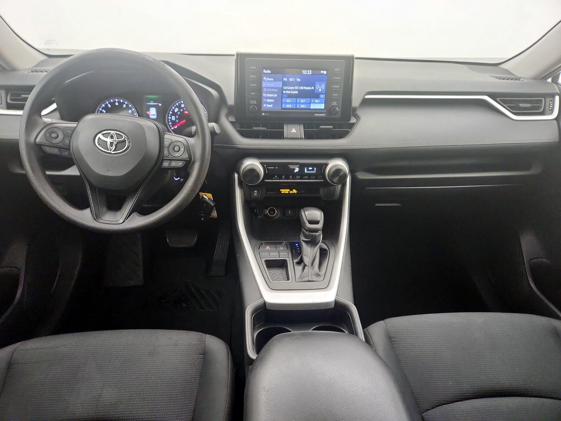 Thumbnail: 2021 Toyota RAV4 - 9