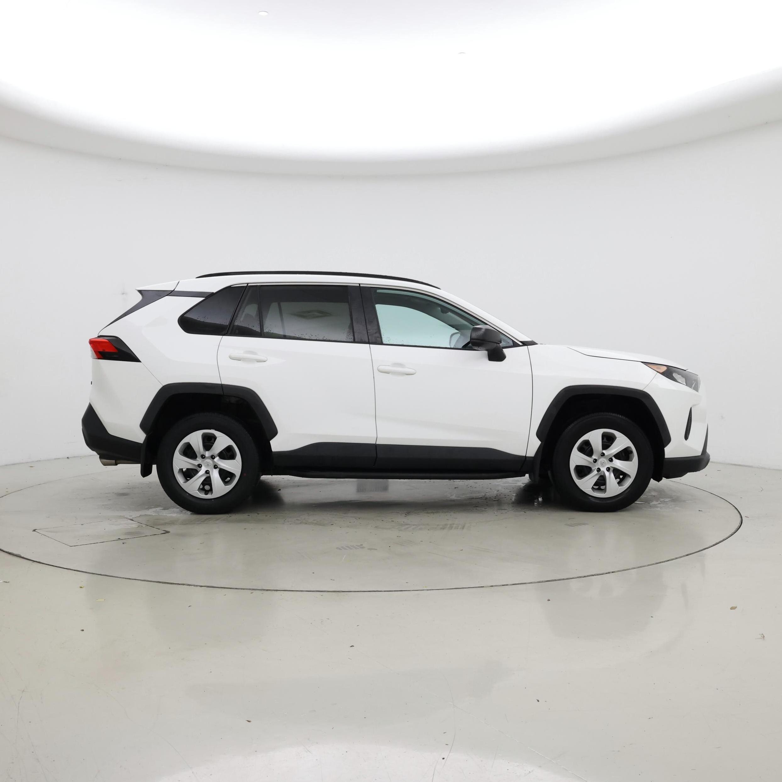 Thumbnail: 2021 Toyota RAV4 - 7