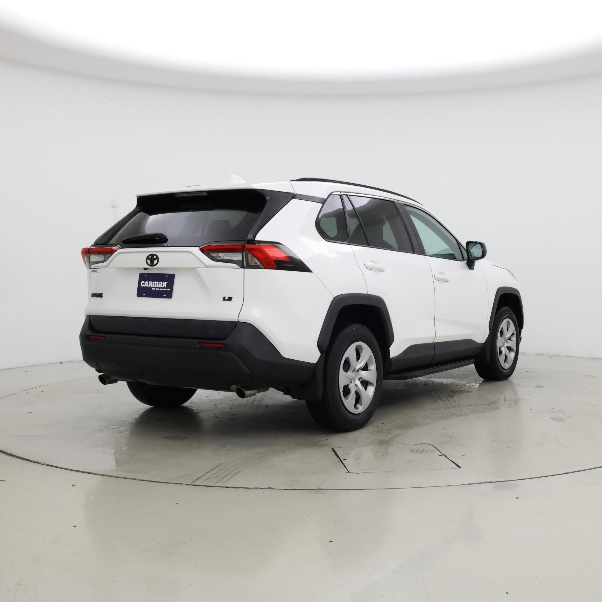 Thumbnail: 2021 Toyota RAV4 - 8