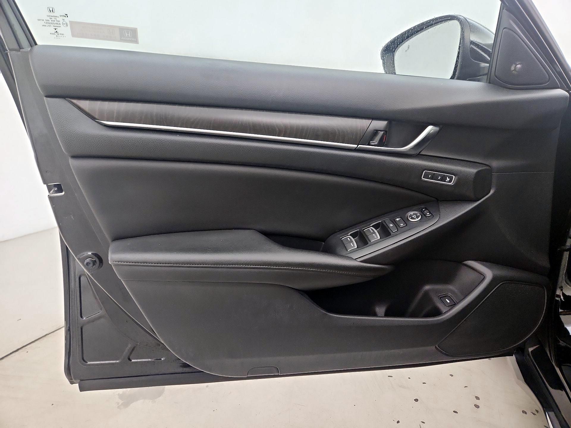 Thumbnail: 2019 Honda Accord - 12
