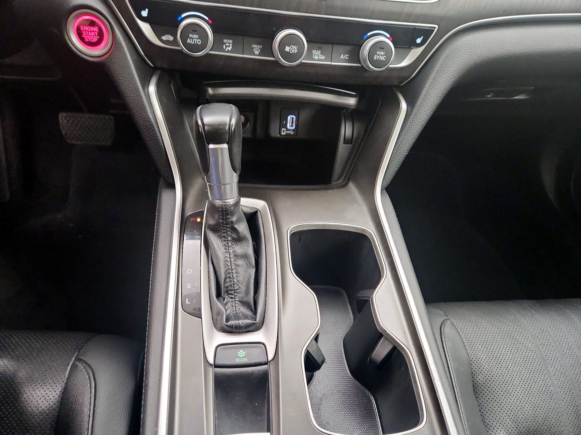 Thumbnail: 2019 Honda Accord - 17